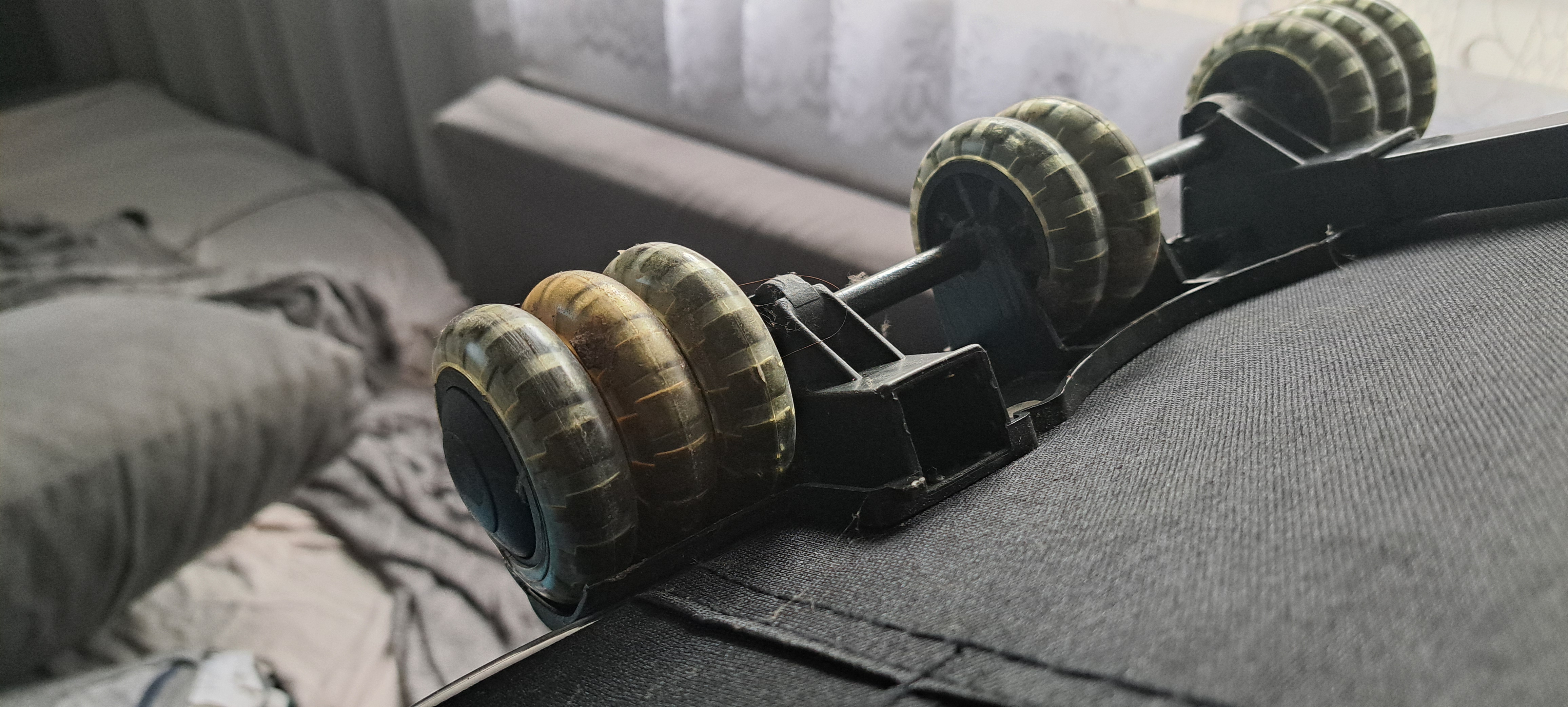 Suitcase leg — miniatura 4