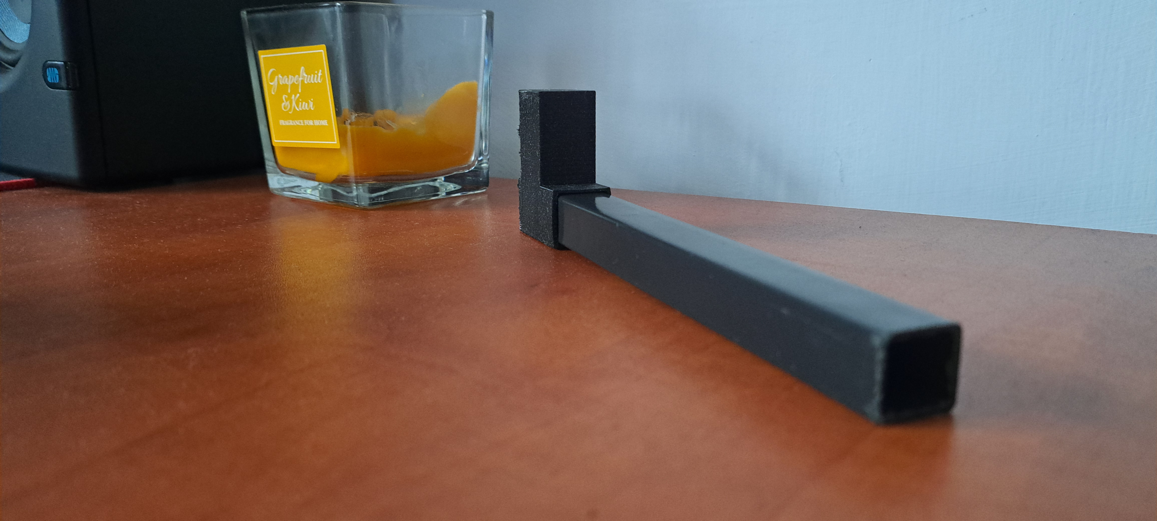 Suitcase leg — miniatura 3