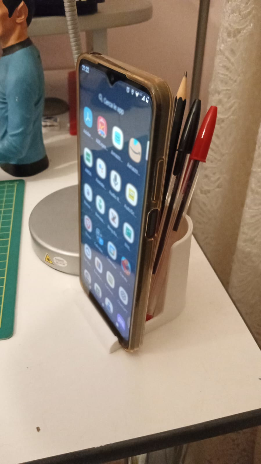 Pens & Phone Dock