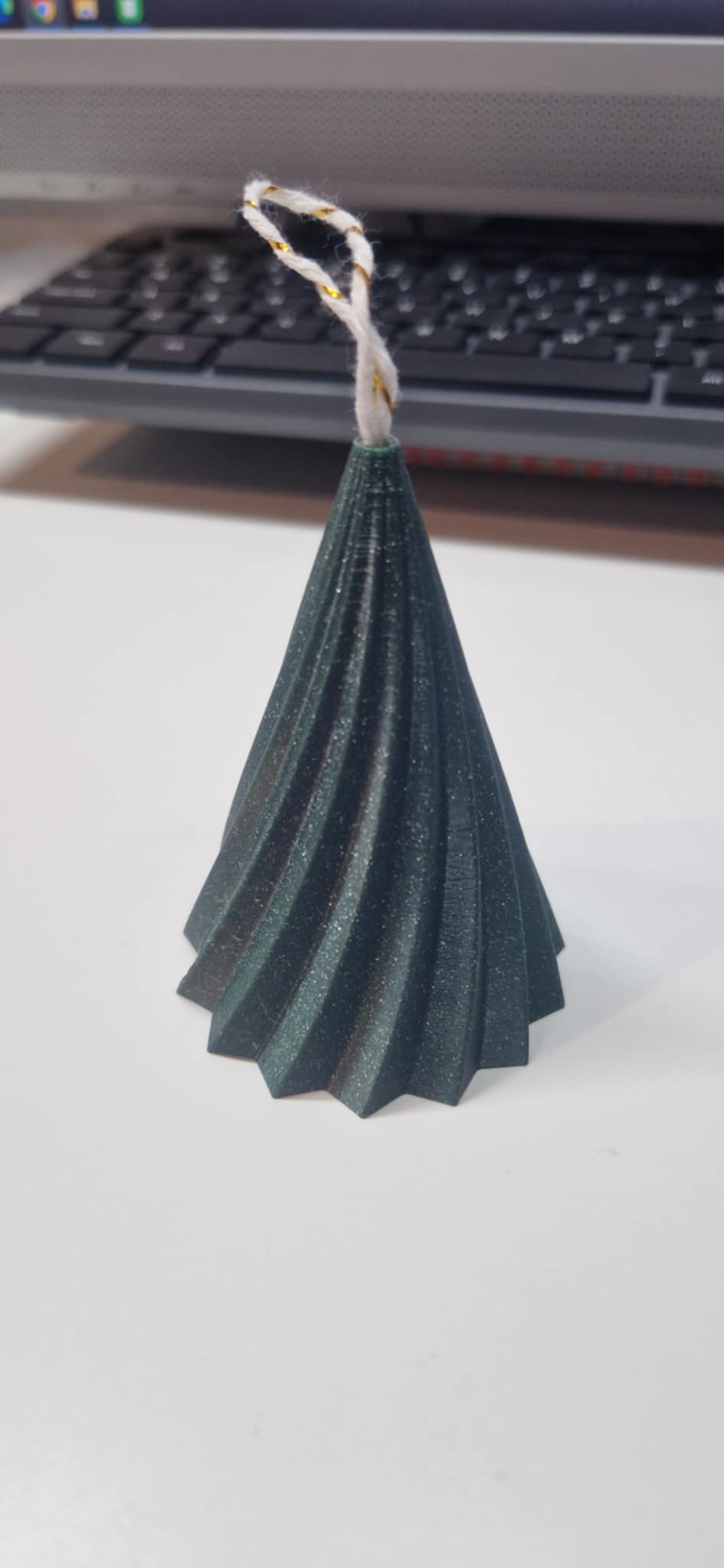 Miniatura 3 do modelo 3D Pine Tree Decor 1