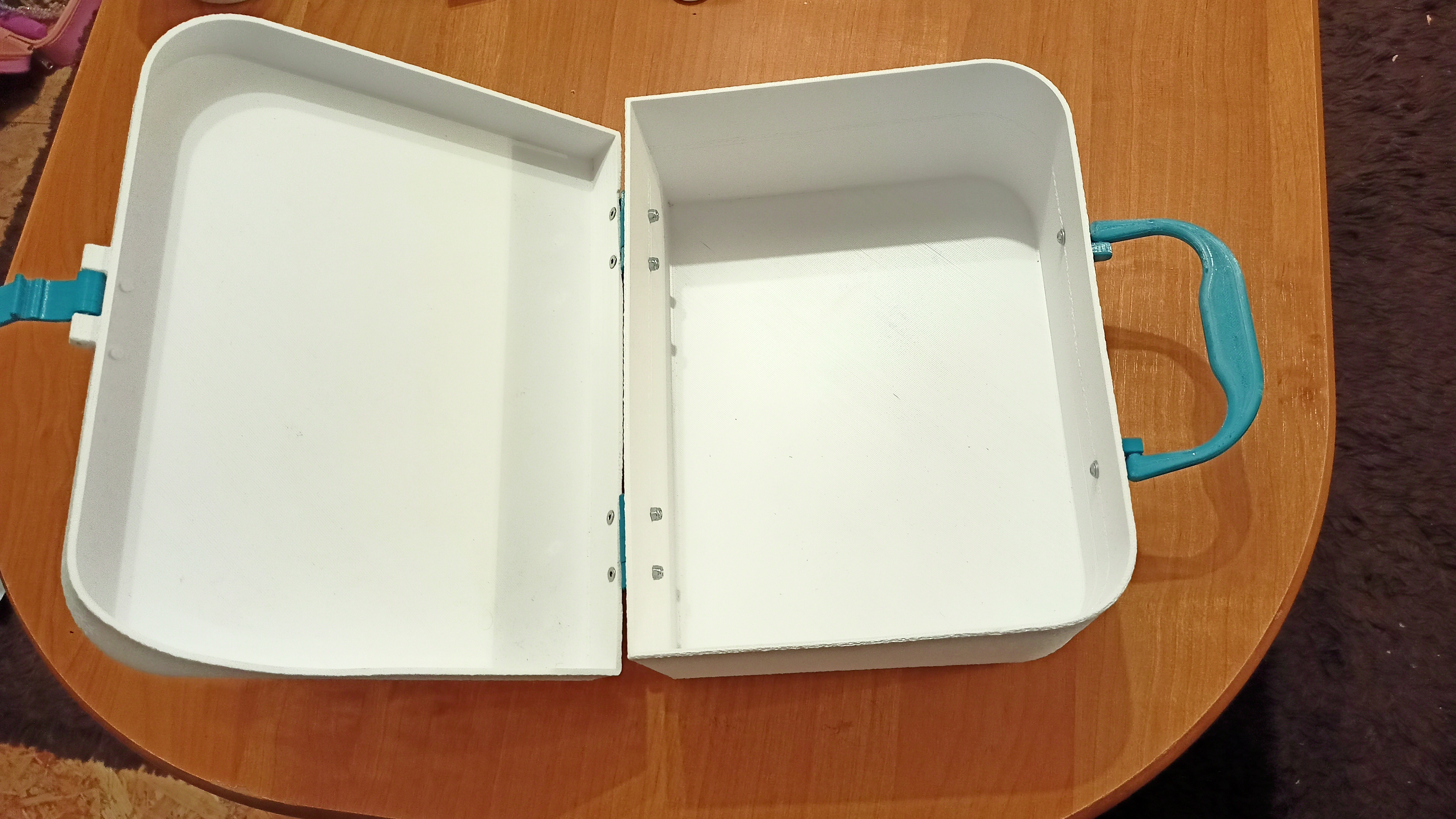 Suitcase — miniatura 7