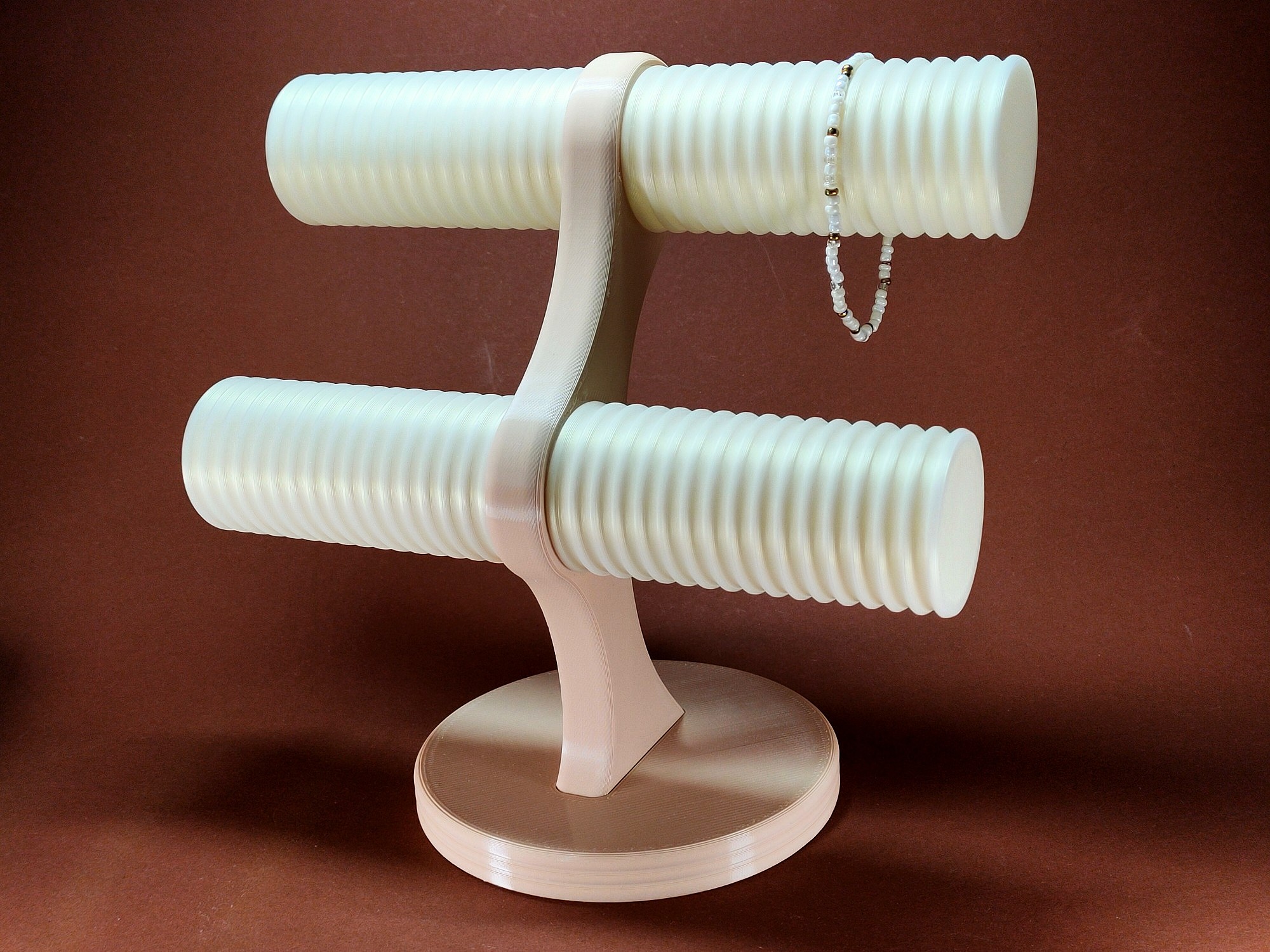 Miniatura 4 do modelo 3D Bracelet holder