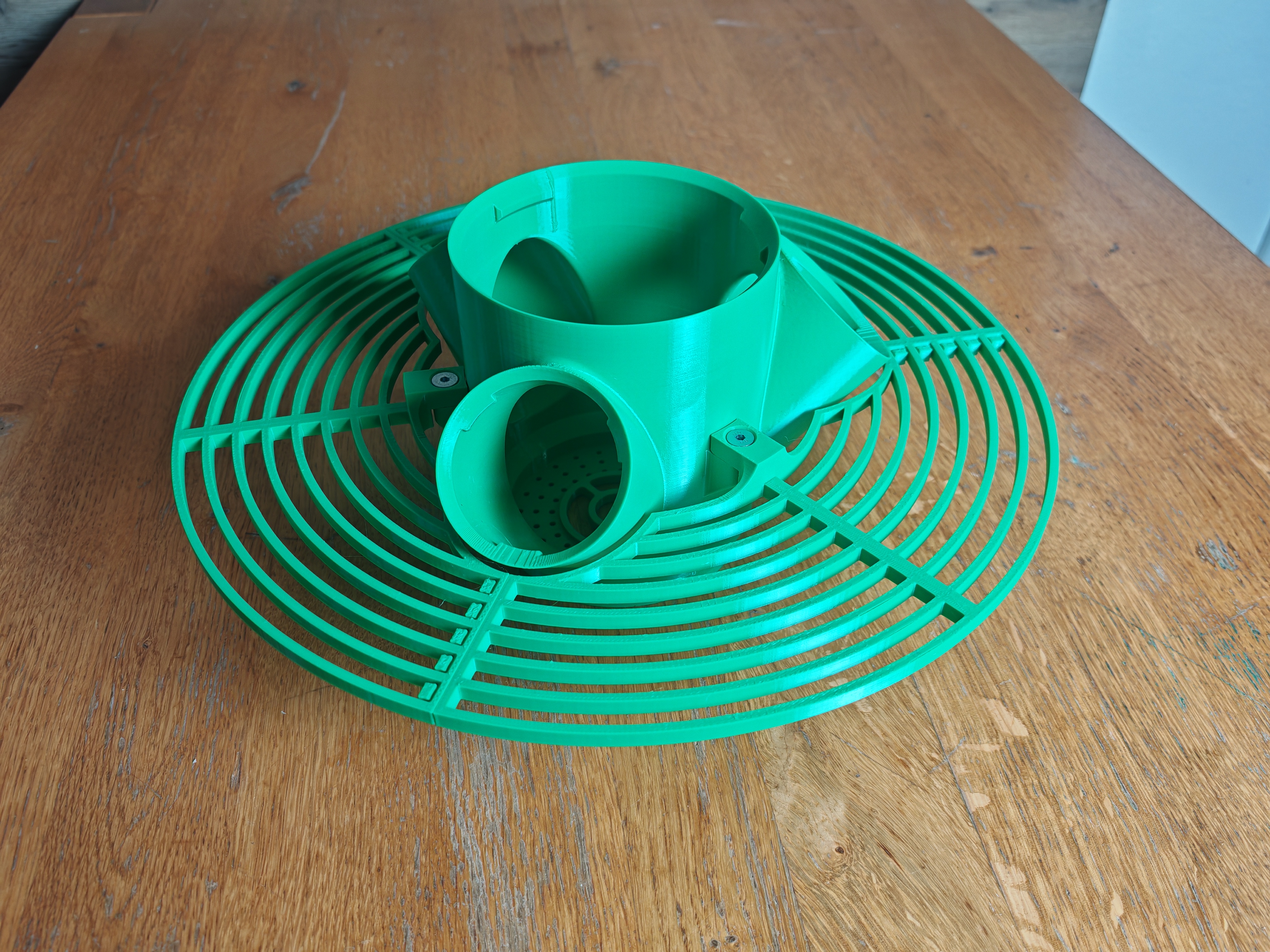 Hydroponic_Tower_Terrasse_für_3_Pots