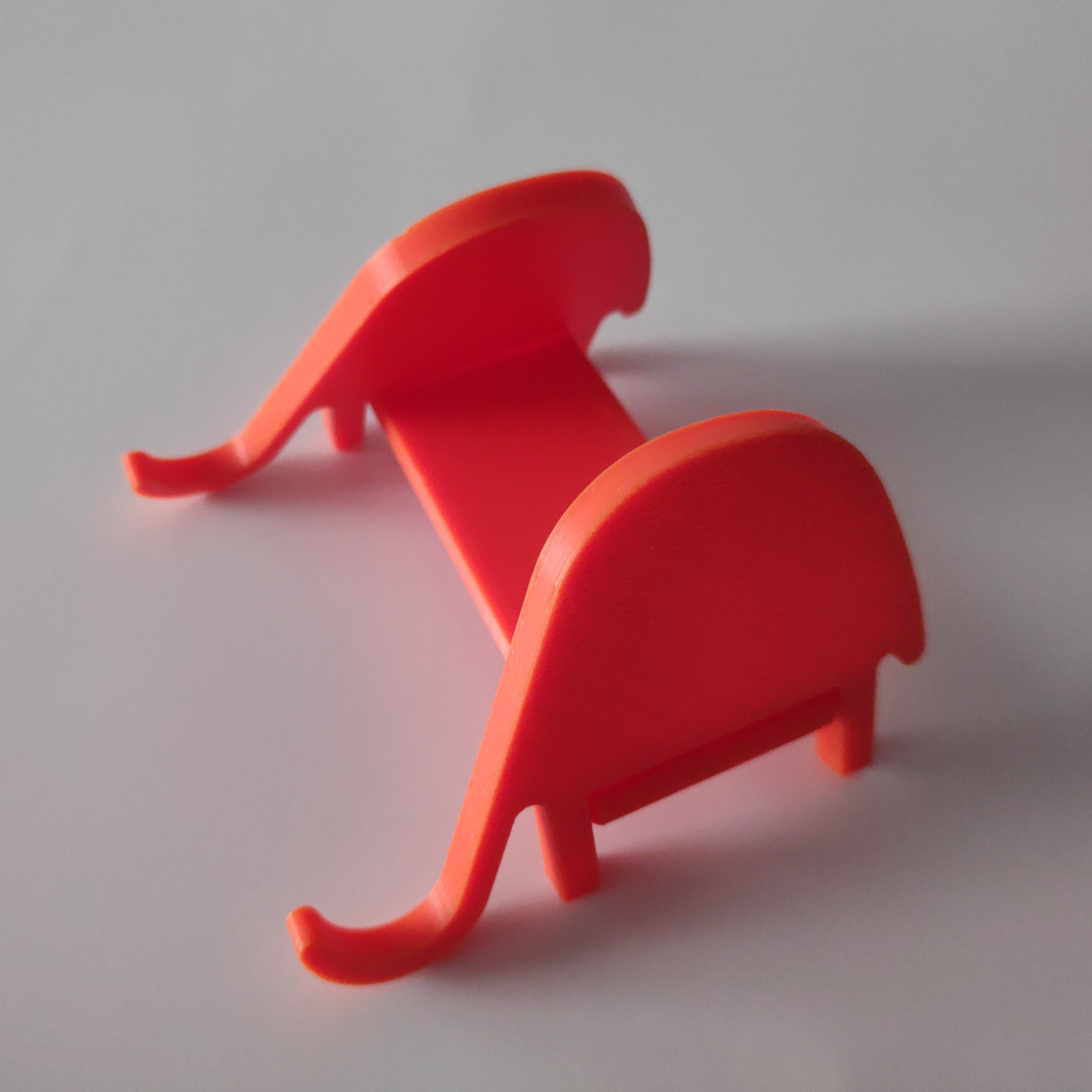 Elephants phone holder (print in place, no supports) 3D model