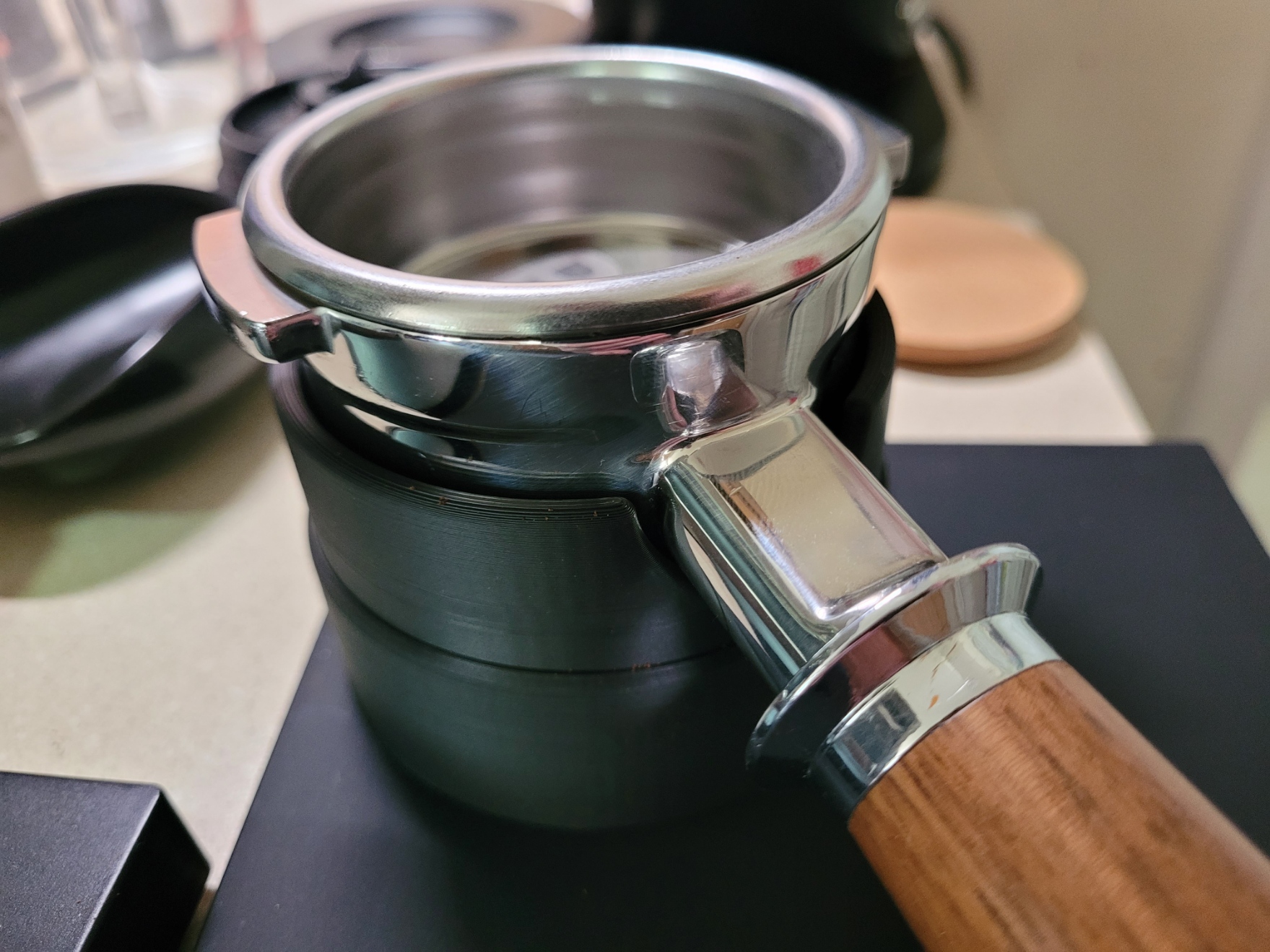Dodgy Naked Portafilter Leveler