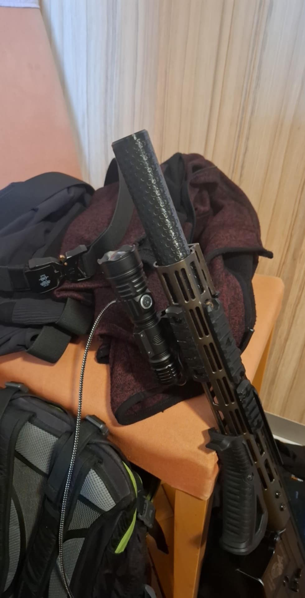 Airsoft silencer M14x1 left thread recessed to handguard