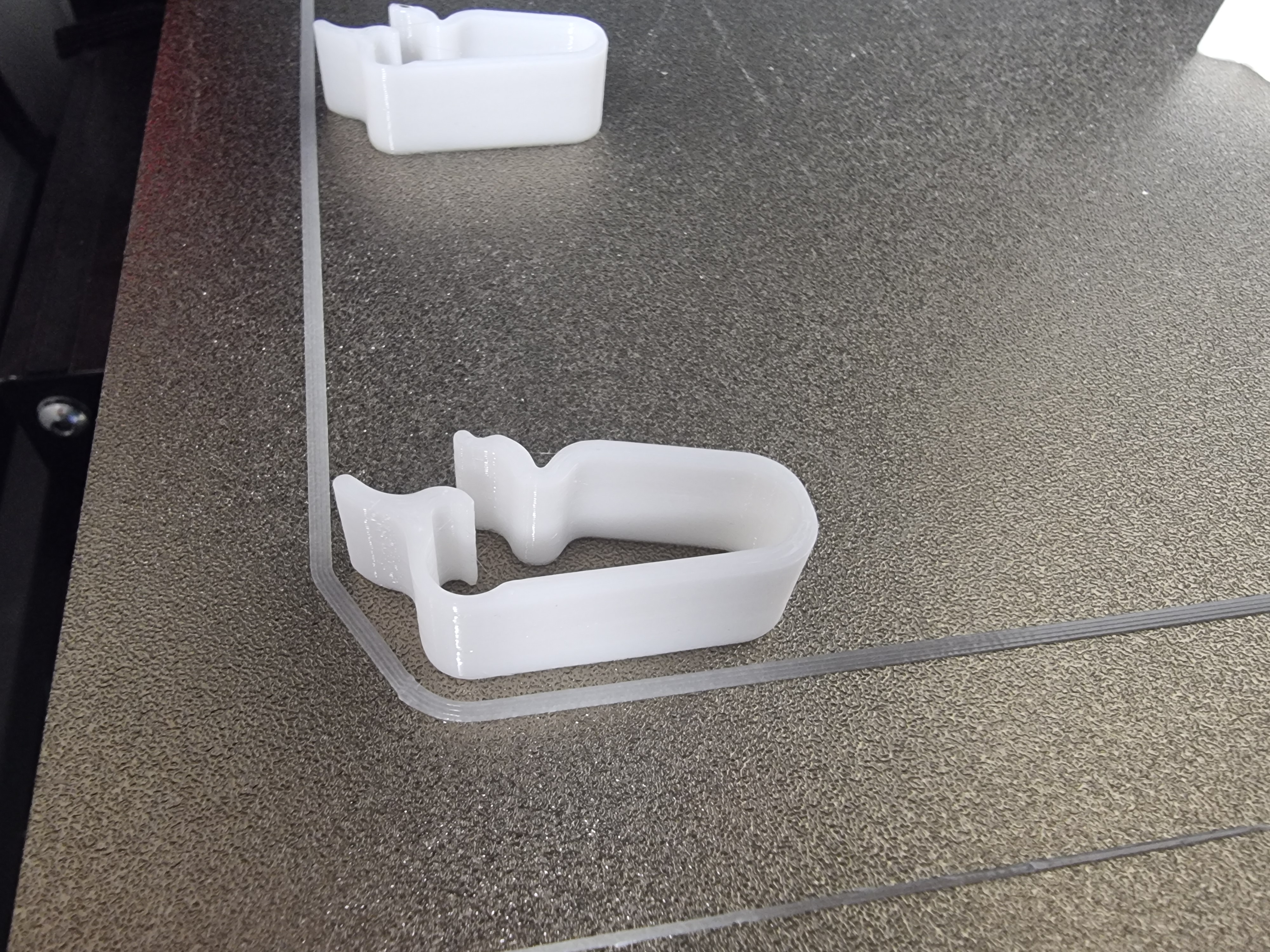 Miniatura 2 do modelo 3D Self-locking Wire Clip (double-sided tabe version)
