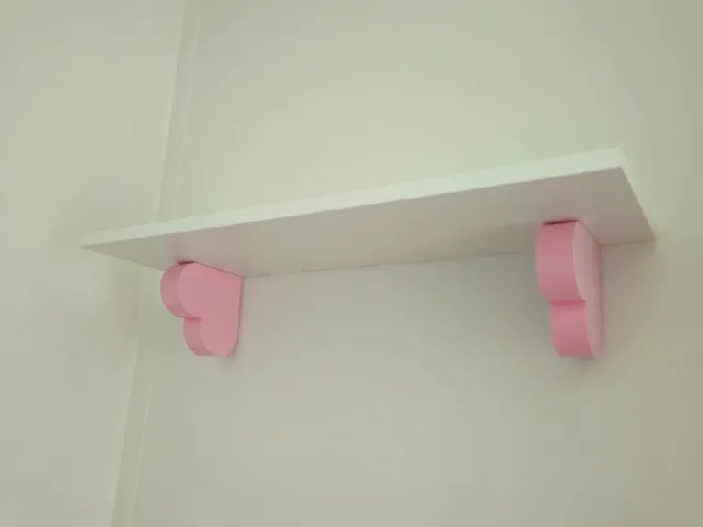 Heart shelf support