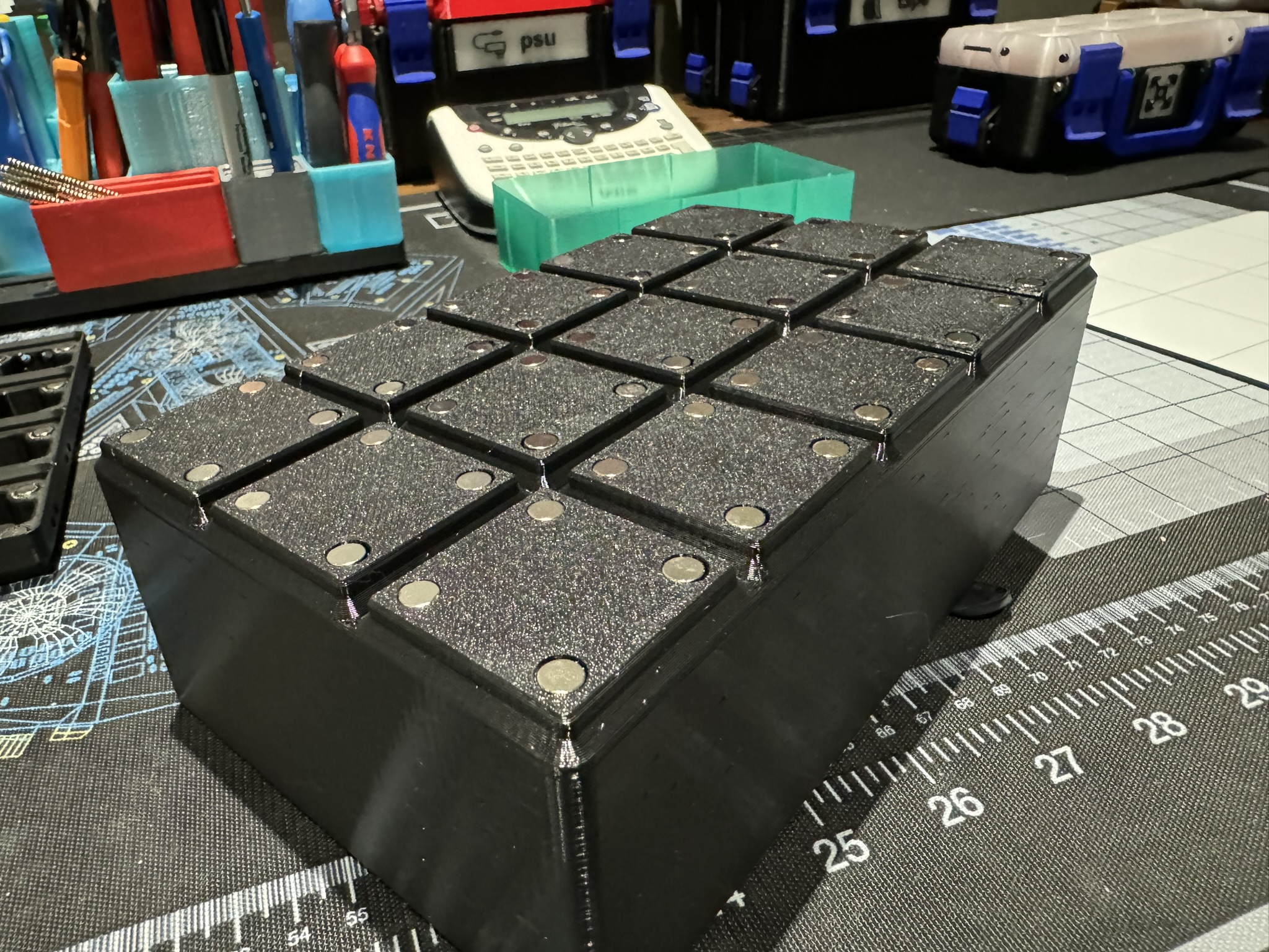 Gridfinity Glove Dispenser - Proper Magnet Size