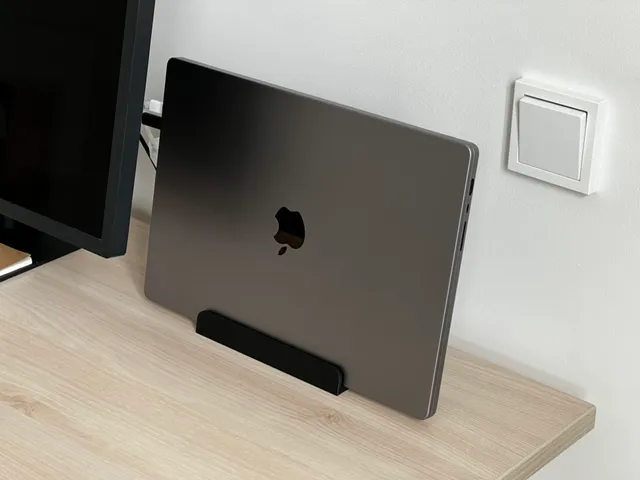 Macbook Stand
