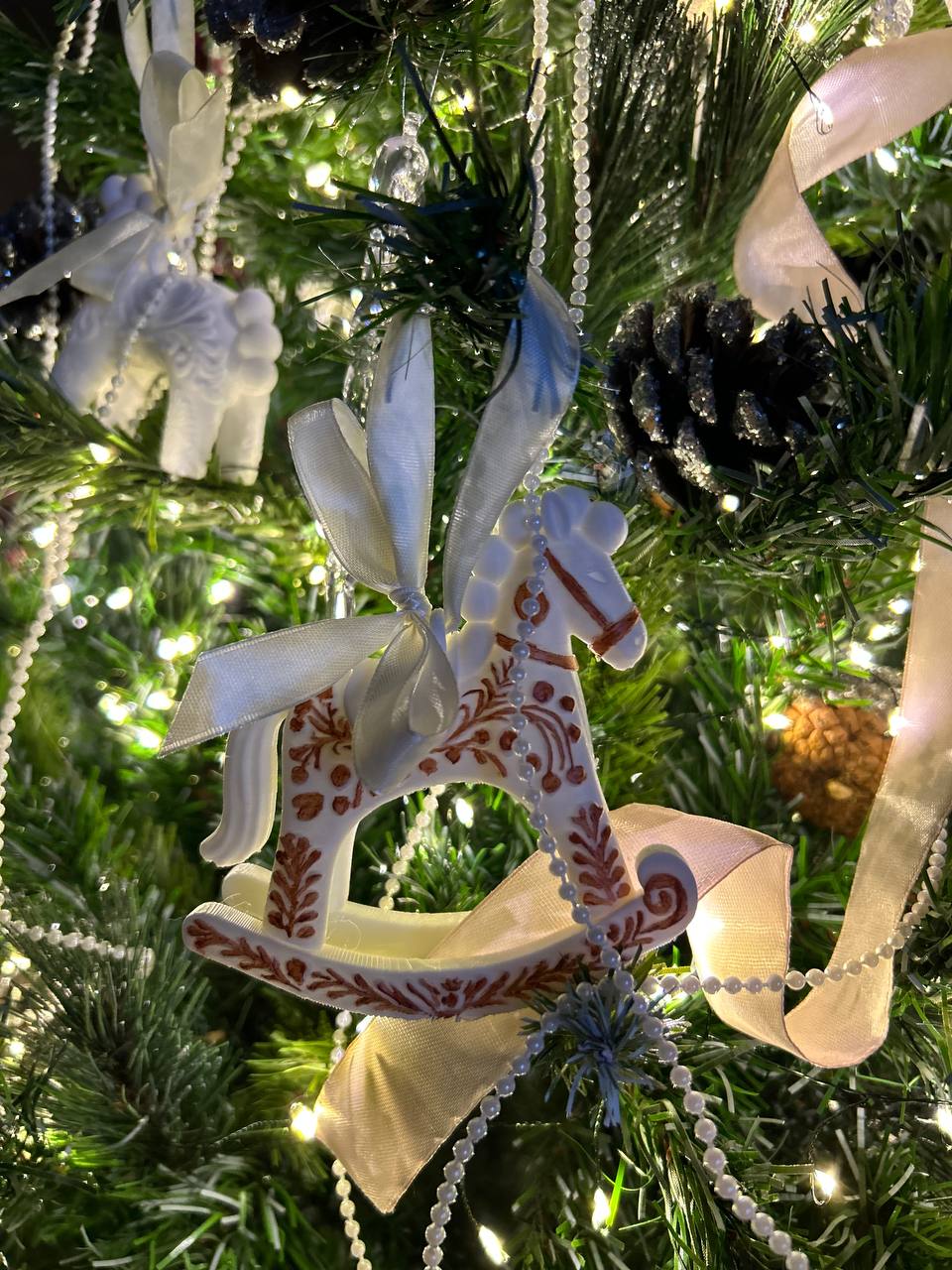 toy horse new year