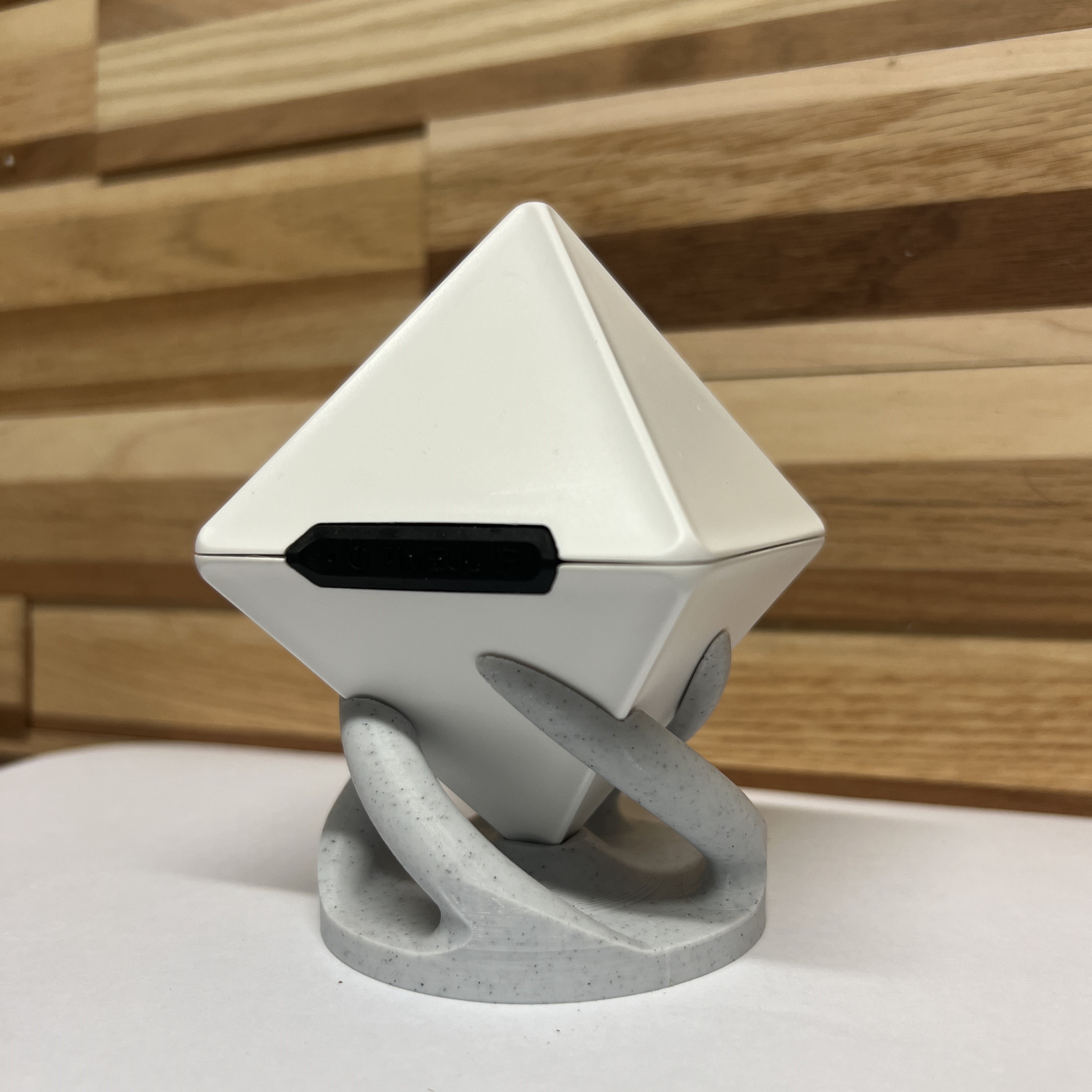 Timeular Tracker Base - Organic Sweeping Tendrils Design