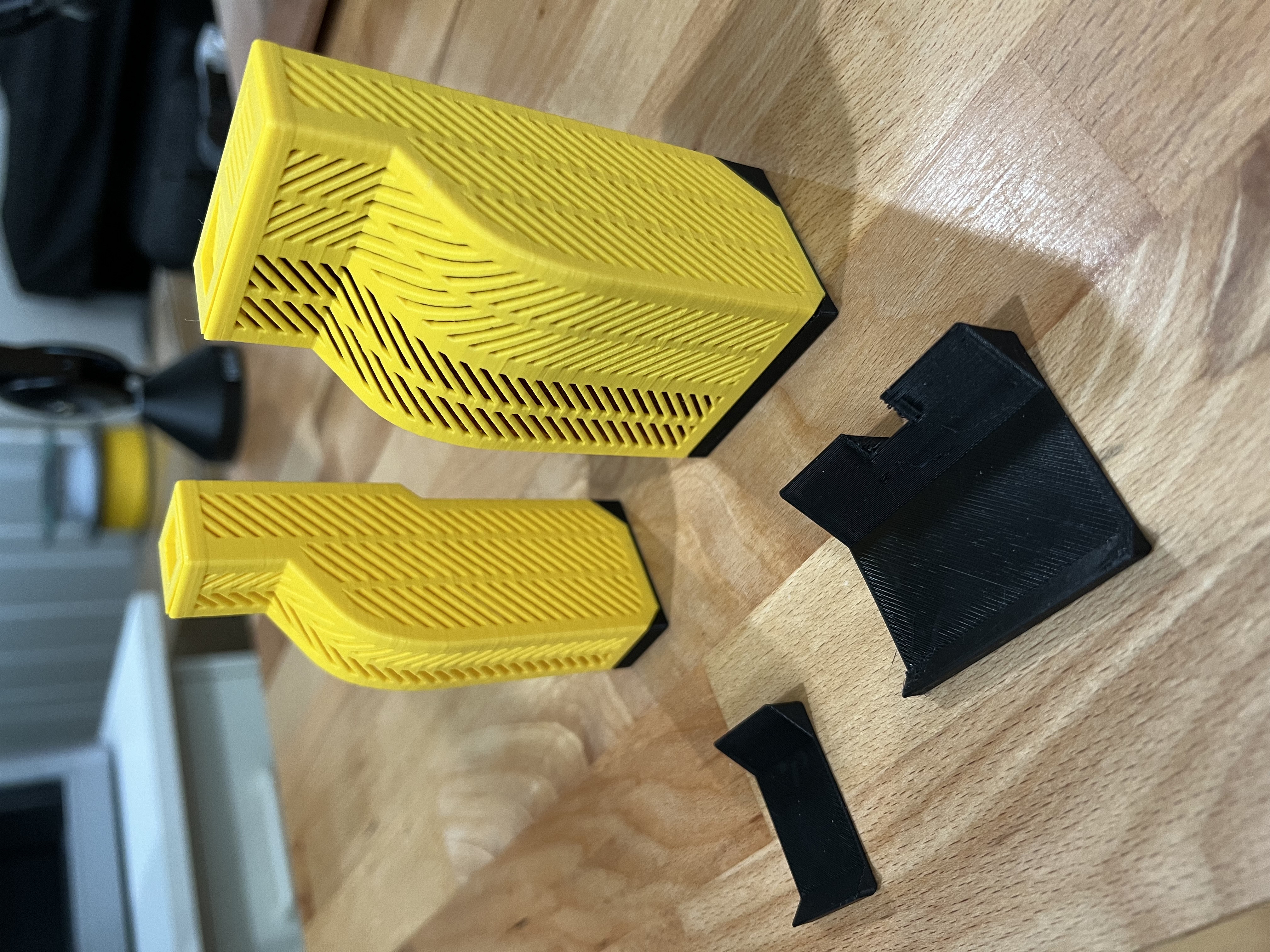 Stabilizing Shoes for Bambu Lab AMS Silica Dry Boxes