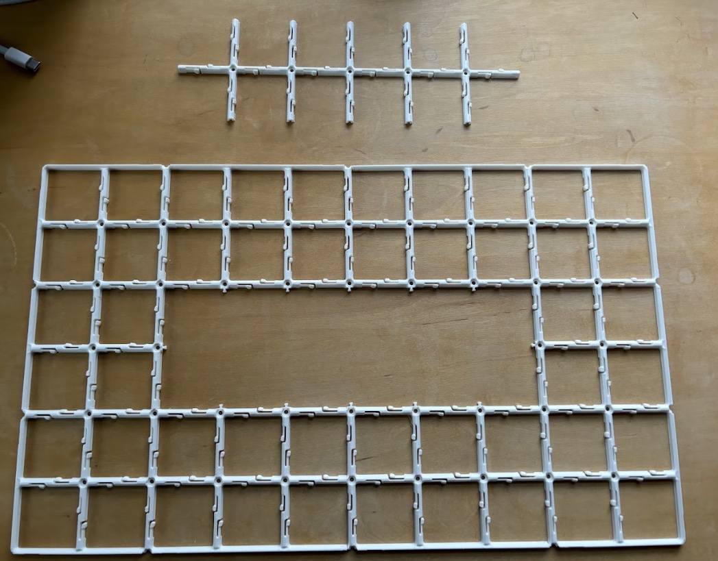 Gridfinity/Clickfinity edge baseplates with connectors (gridfinity compatible) 3D model thumbnail