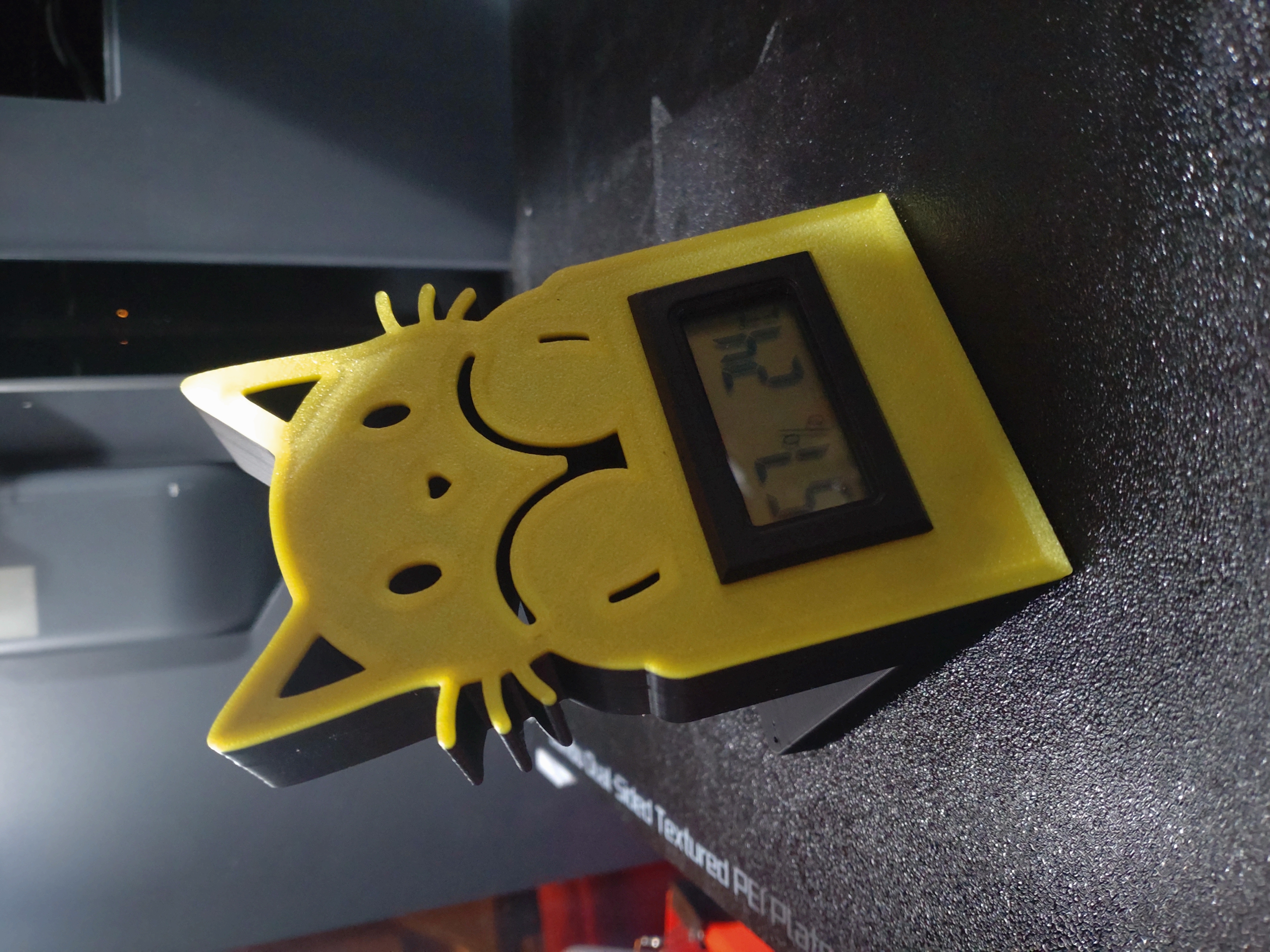 Cat Thermometer Holder remix 3D model thumbnail