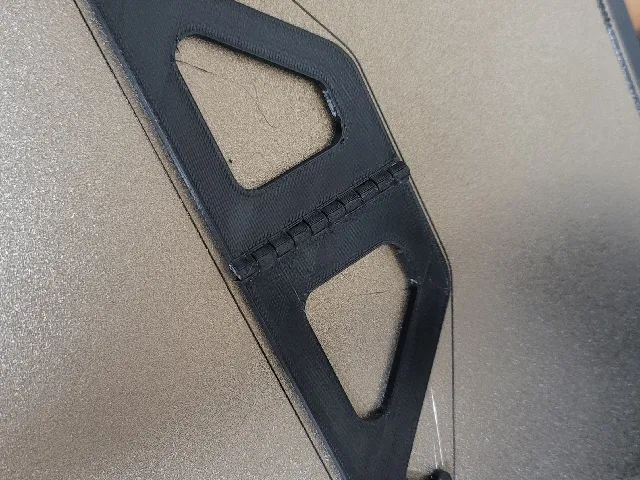 Foldable phone stand