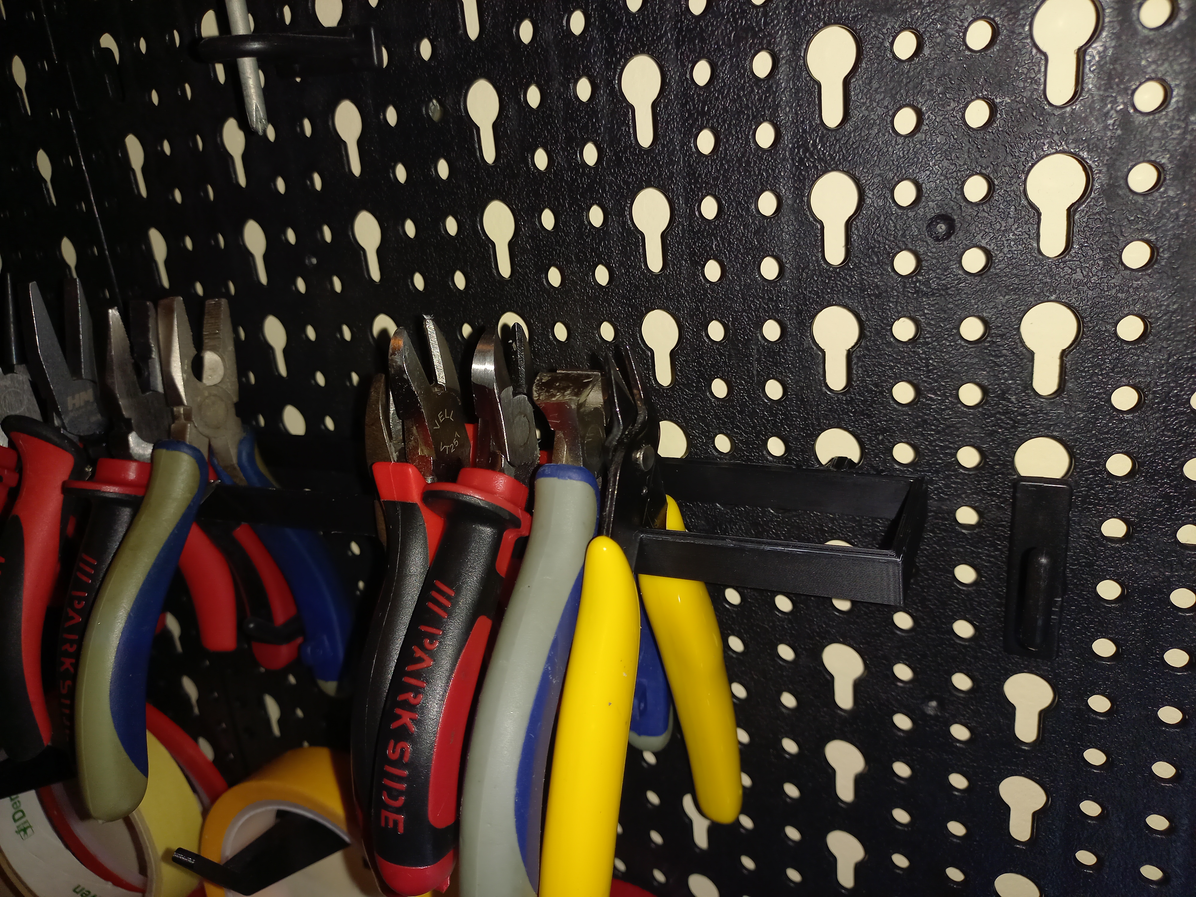 Lidl/Parkside pegboard pliers holder