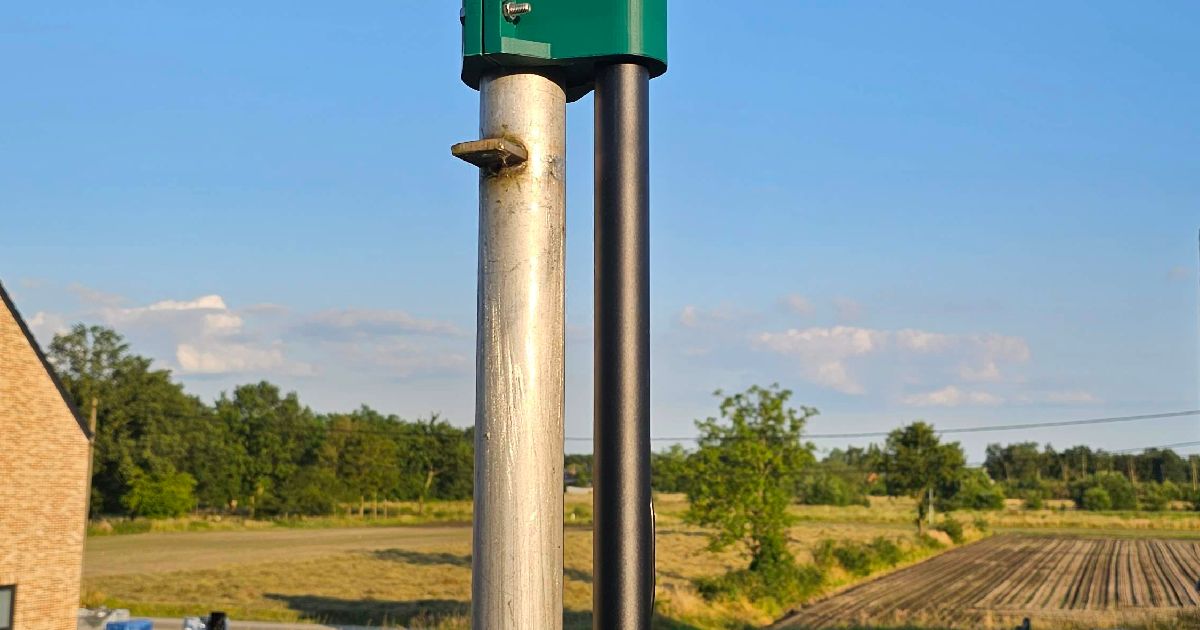 mammotion luba 2 RTK pole mount by Jetro Download free STL model
