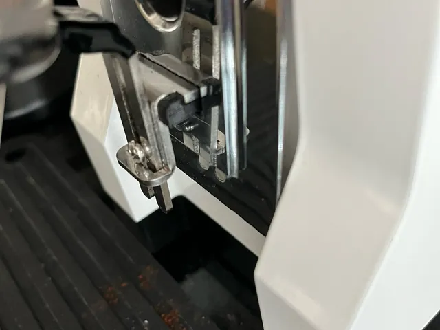 Eureka Mignon Zero fork stabilizer