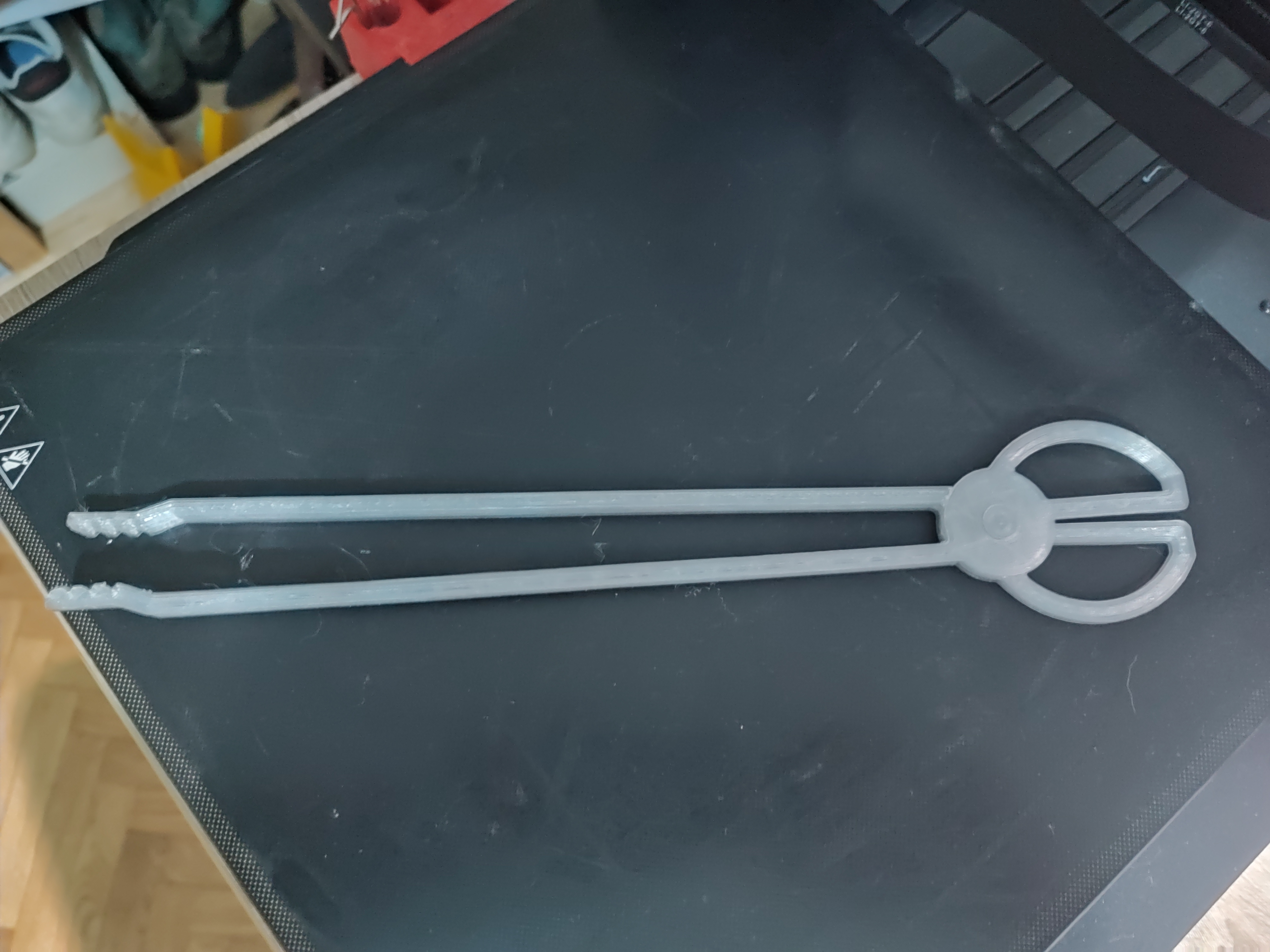 Tongs/ tweezers