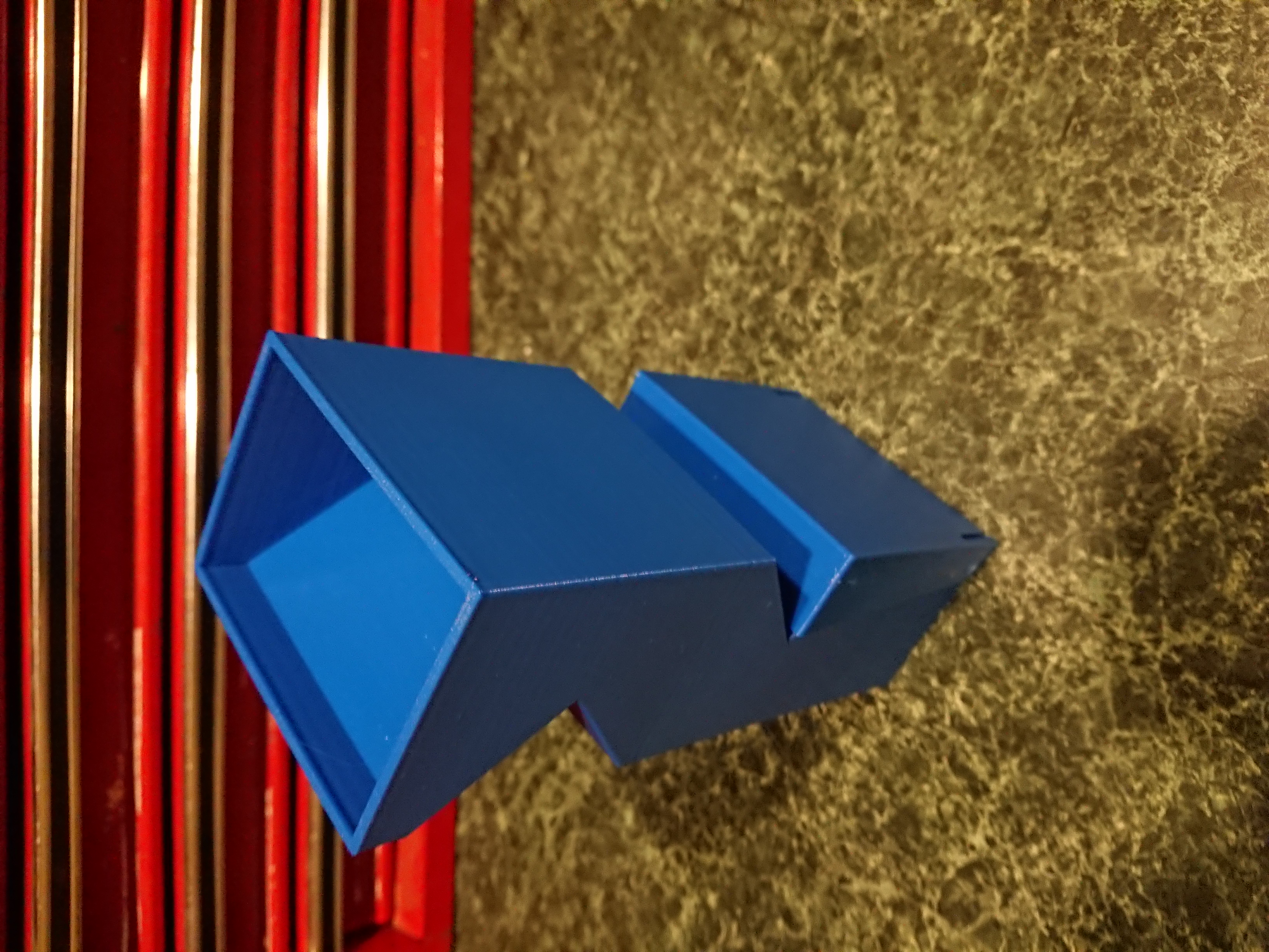 Miniatura 2 do modelo 3D Simple Dice Tower