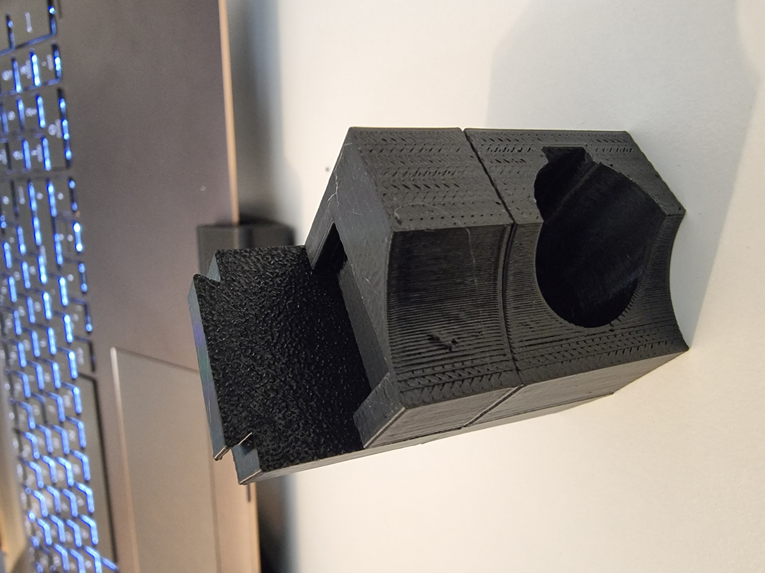 Simple Clipper Stand Expandable — thumbnail 3