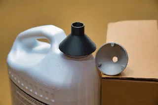 Funnel, store on the jug cap
