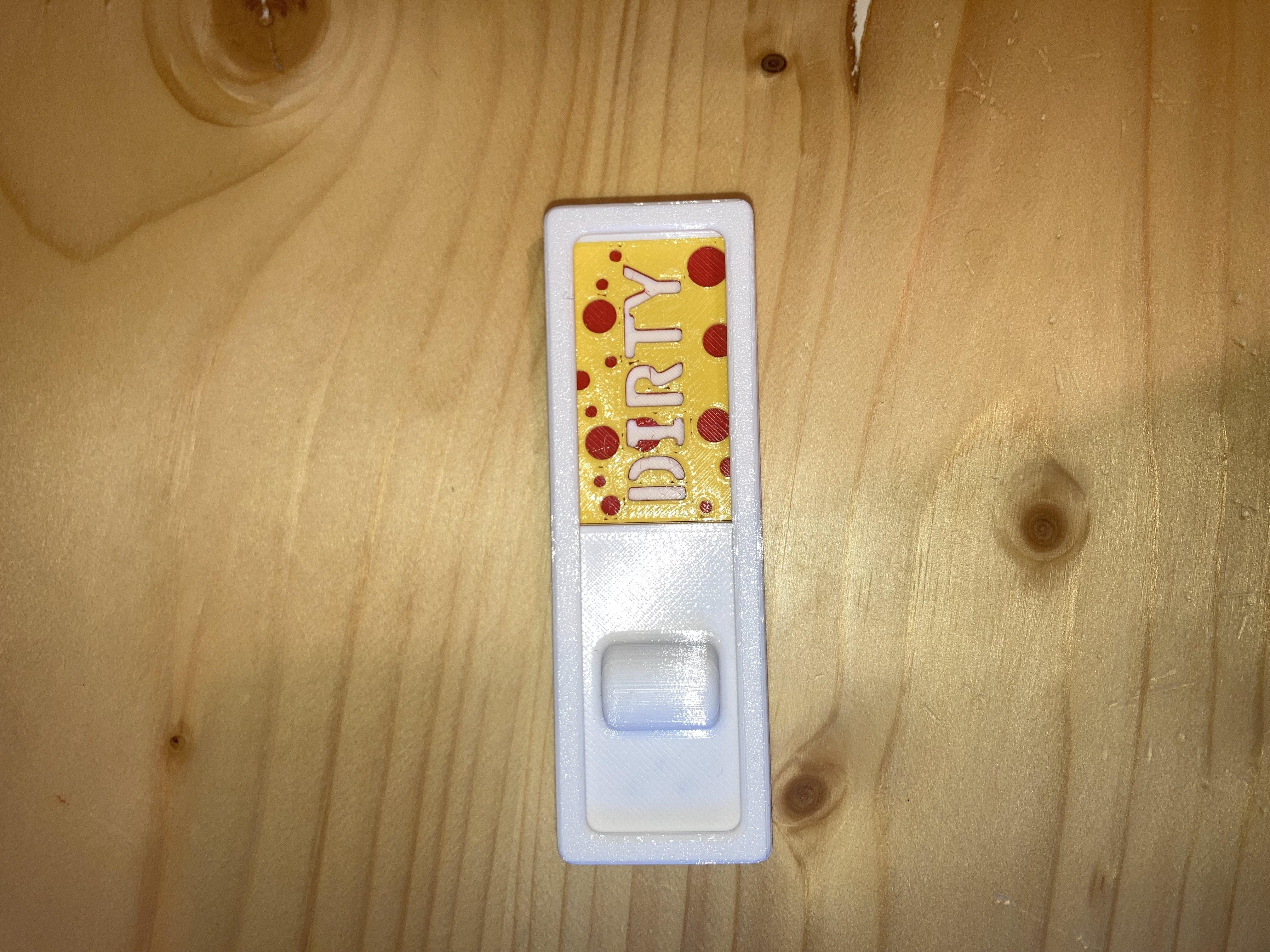 Dishwasher Clean/Dirty sign with bubbles and ketchup splotches
