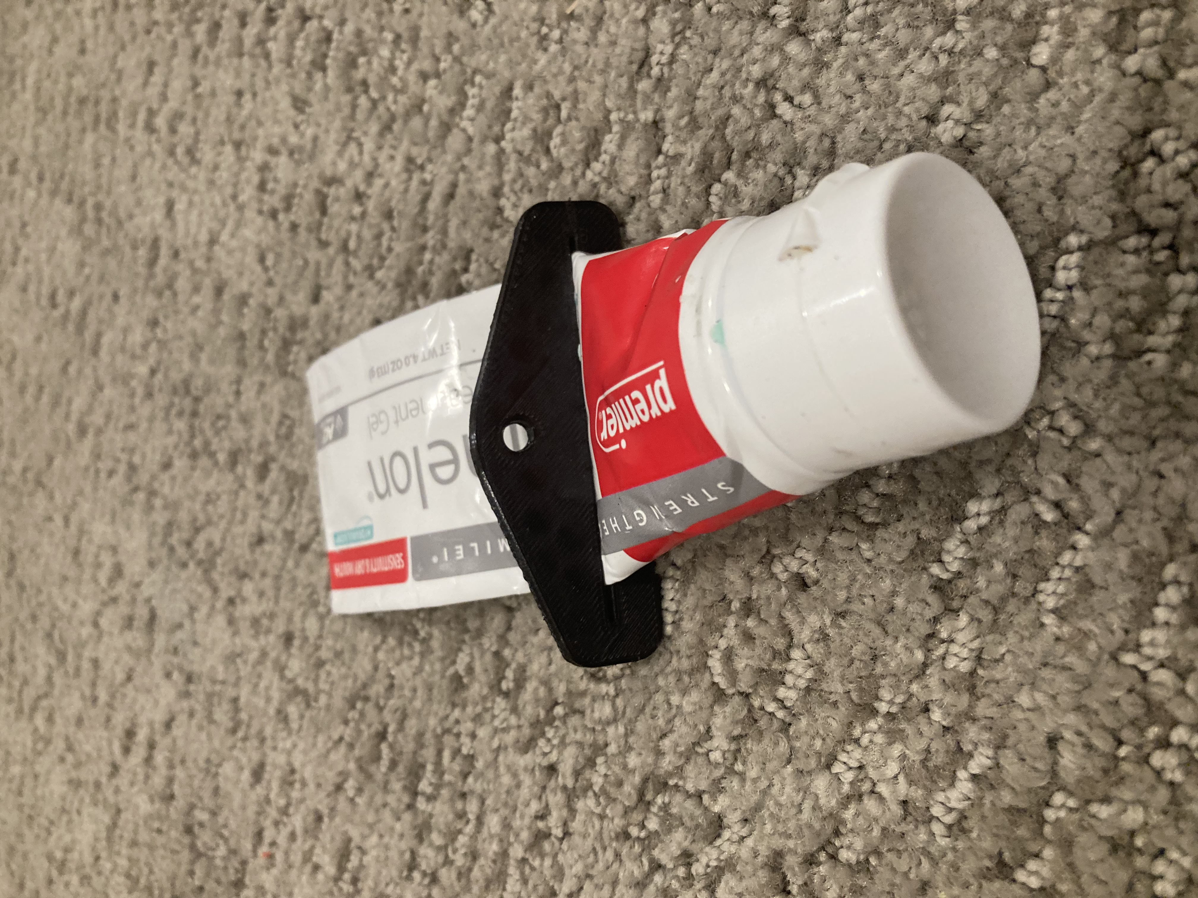 Miniatura 4 do modelo 3D Max squeezer Toothpaste squeezer