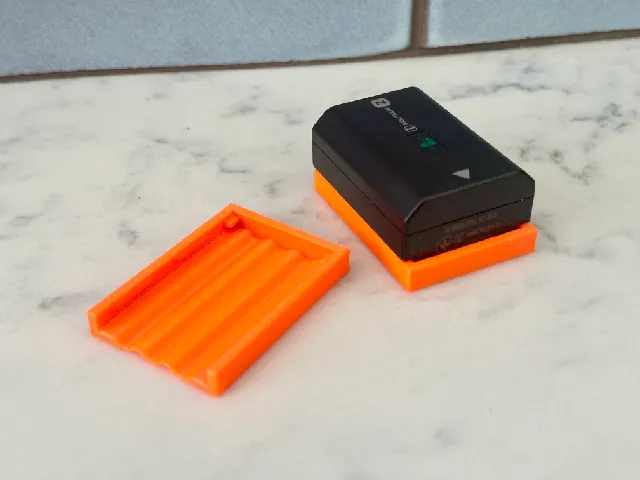 Cap for Sony NP-FZ100 battery