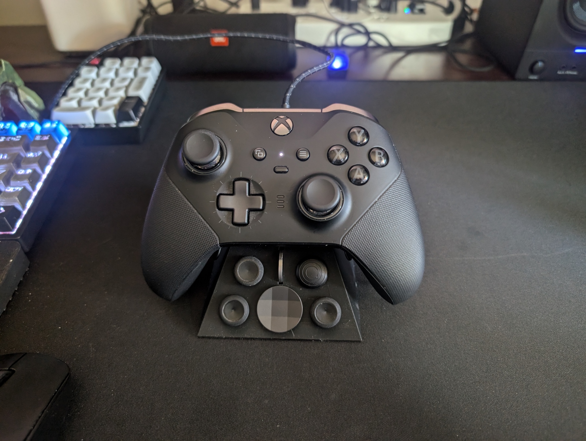 Xbox Elite Series 2 Controller Stand