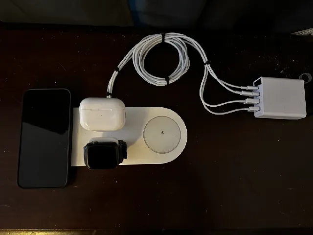 Quad MagSafe Charging Stand