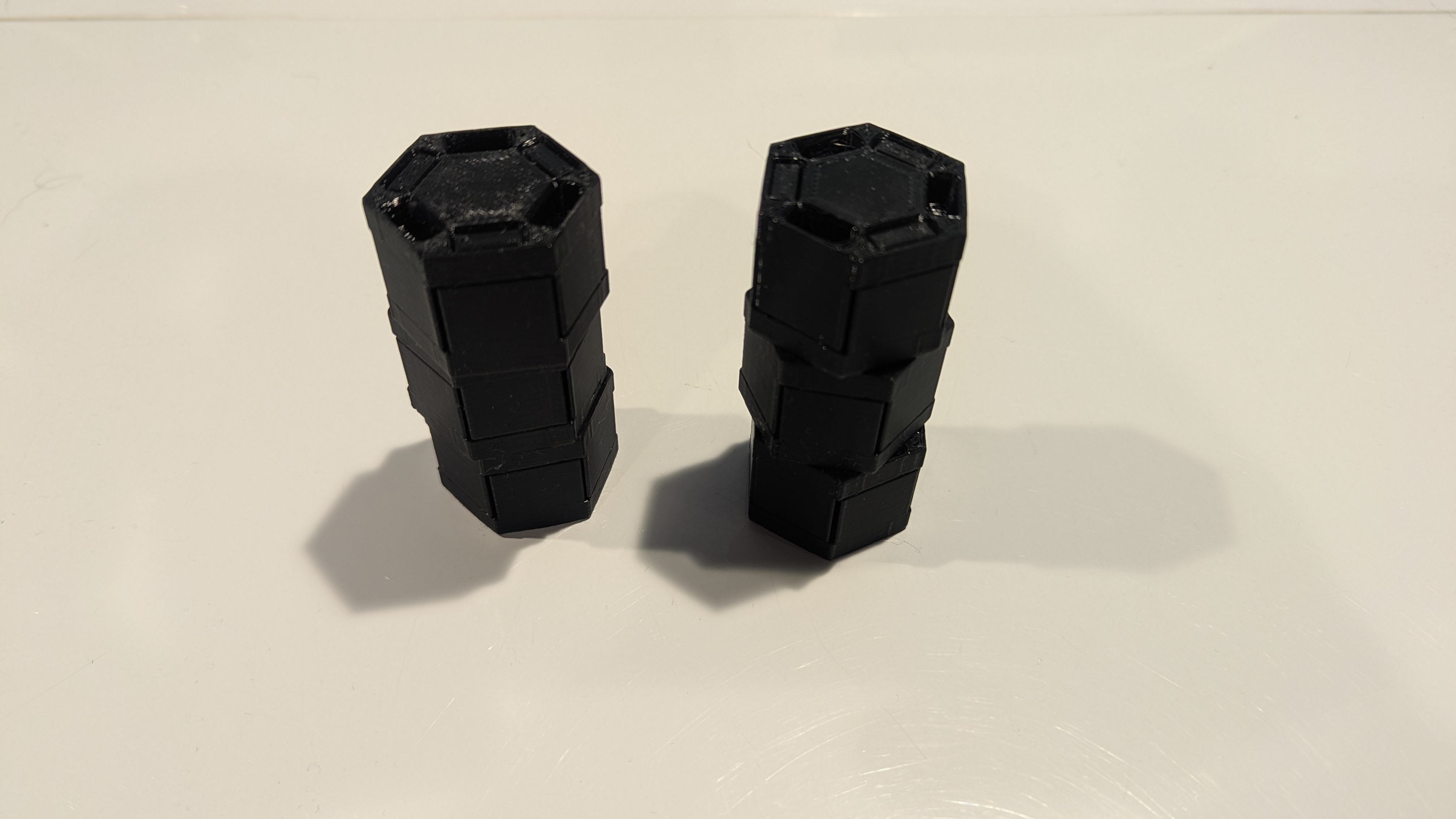 Miniatura 13 do modelo 3D Nesting, Modular, Stackable Hex Terrain, Single Hex