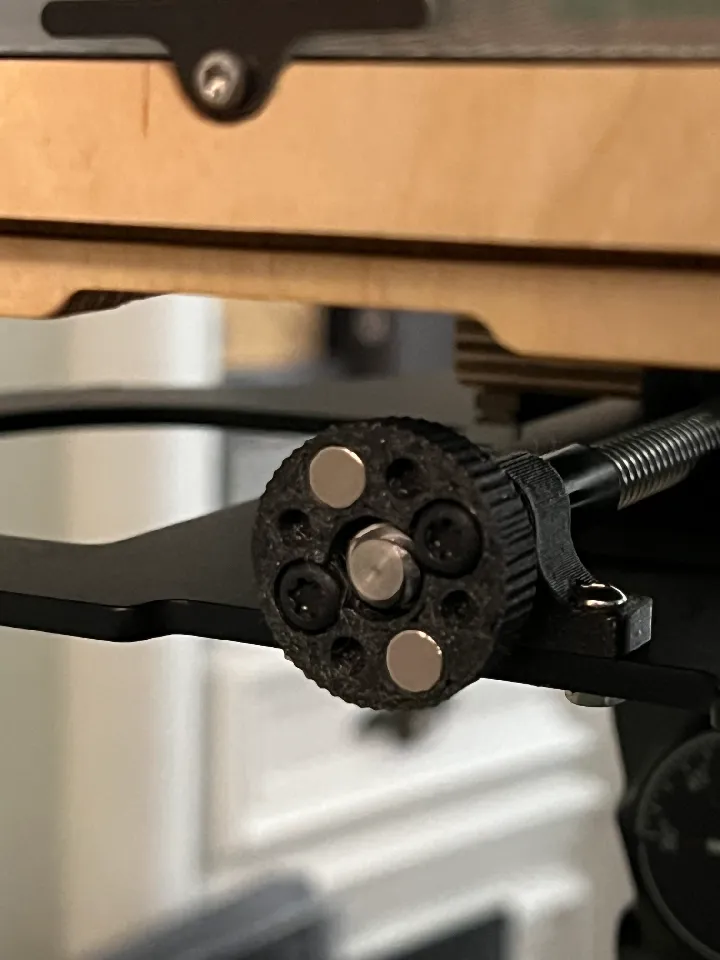 Intrepid View Camera Extendable Focusing Knob by zthart