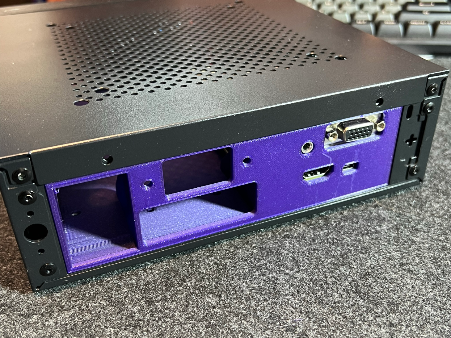Mini-ITX prototyping mounting plate