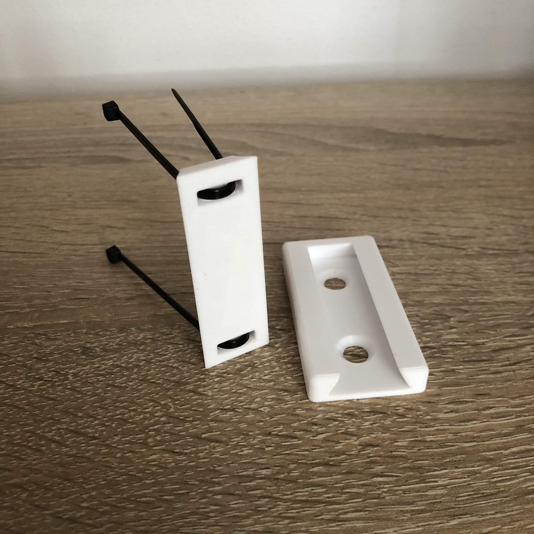 Wall Mount V3 {ZIP TIE}