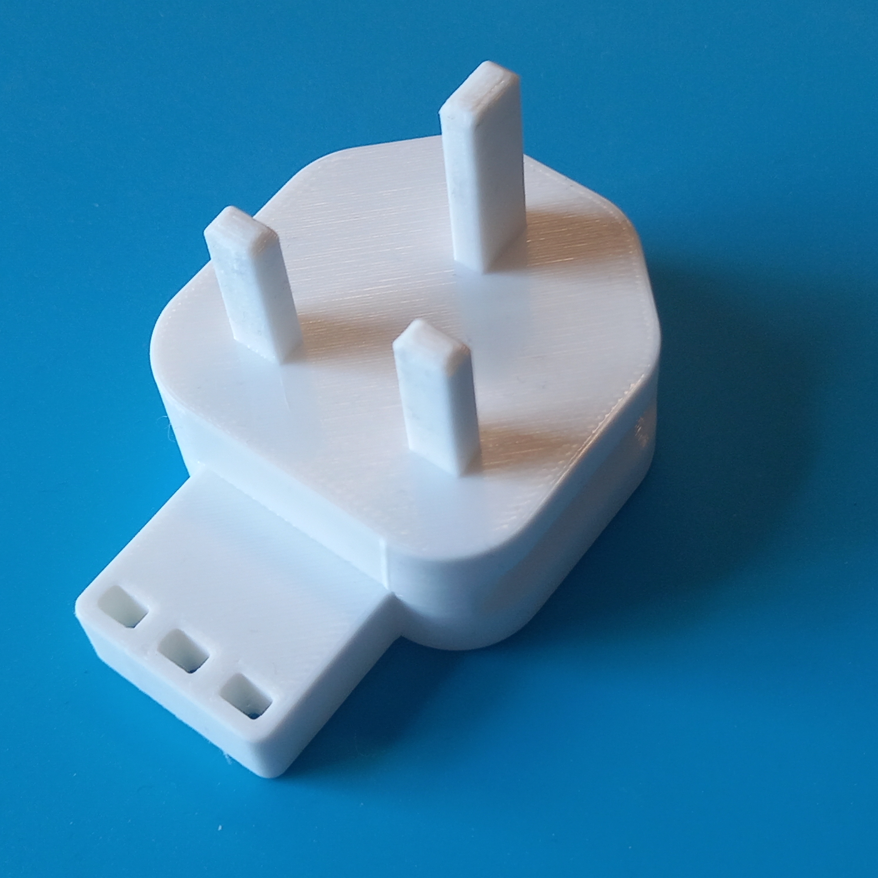 Miniatura 4 do modelo 3D Socket mounted charging shelf