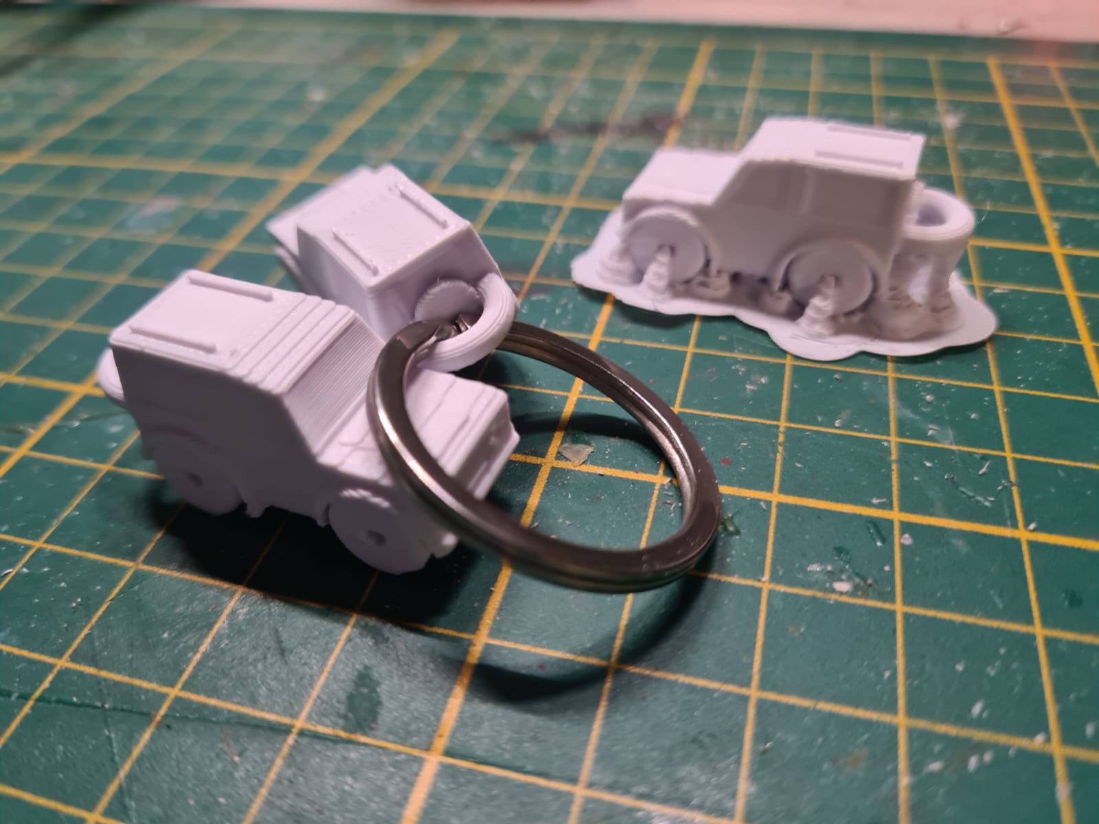 Landrover Defender keychain