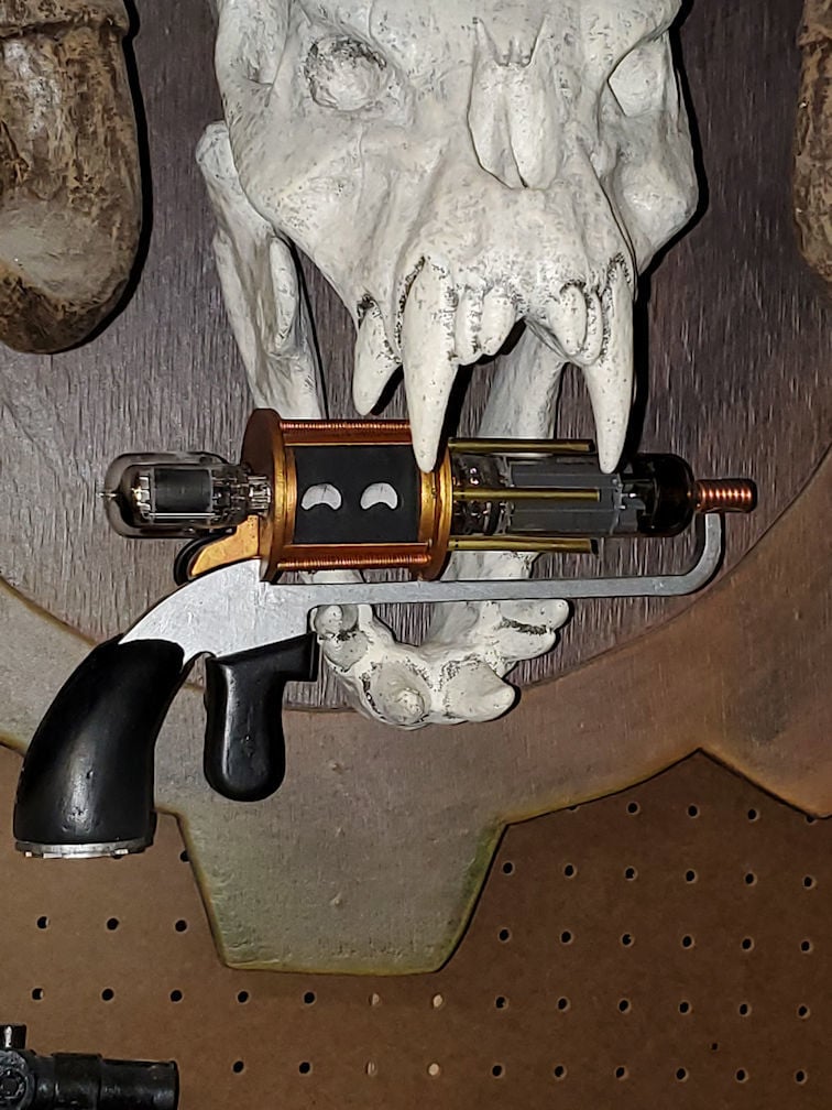Warehouse 13 Tesla Gun