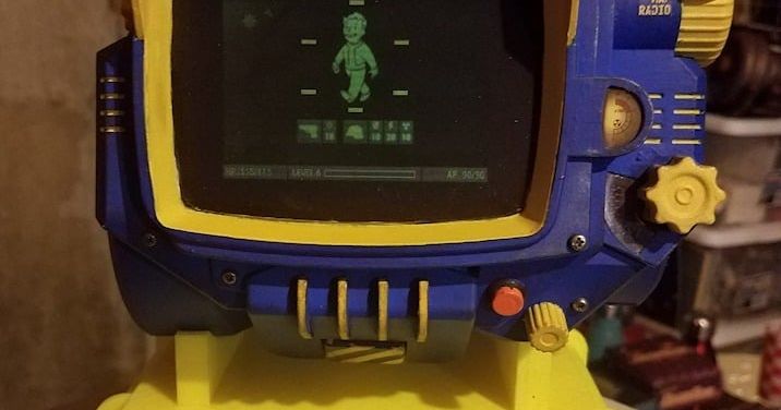 Fallout 4 Pip-Boy 3000 Display Stand by Lightswitch Creations ...