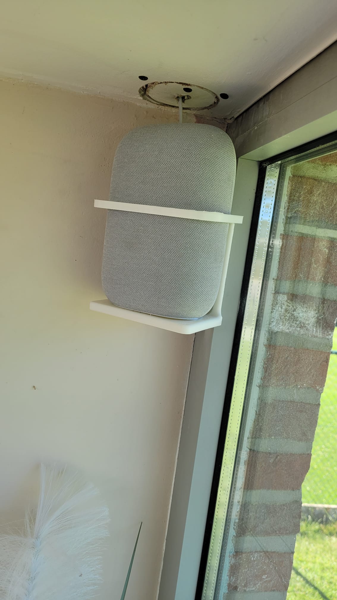 Google Nest Audio Wall corner mount by GrandNounours Download free
