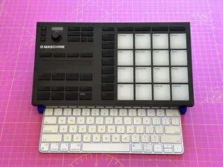 Amazon.com: Native Instruments MASCHINE MK3 Drum Controller