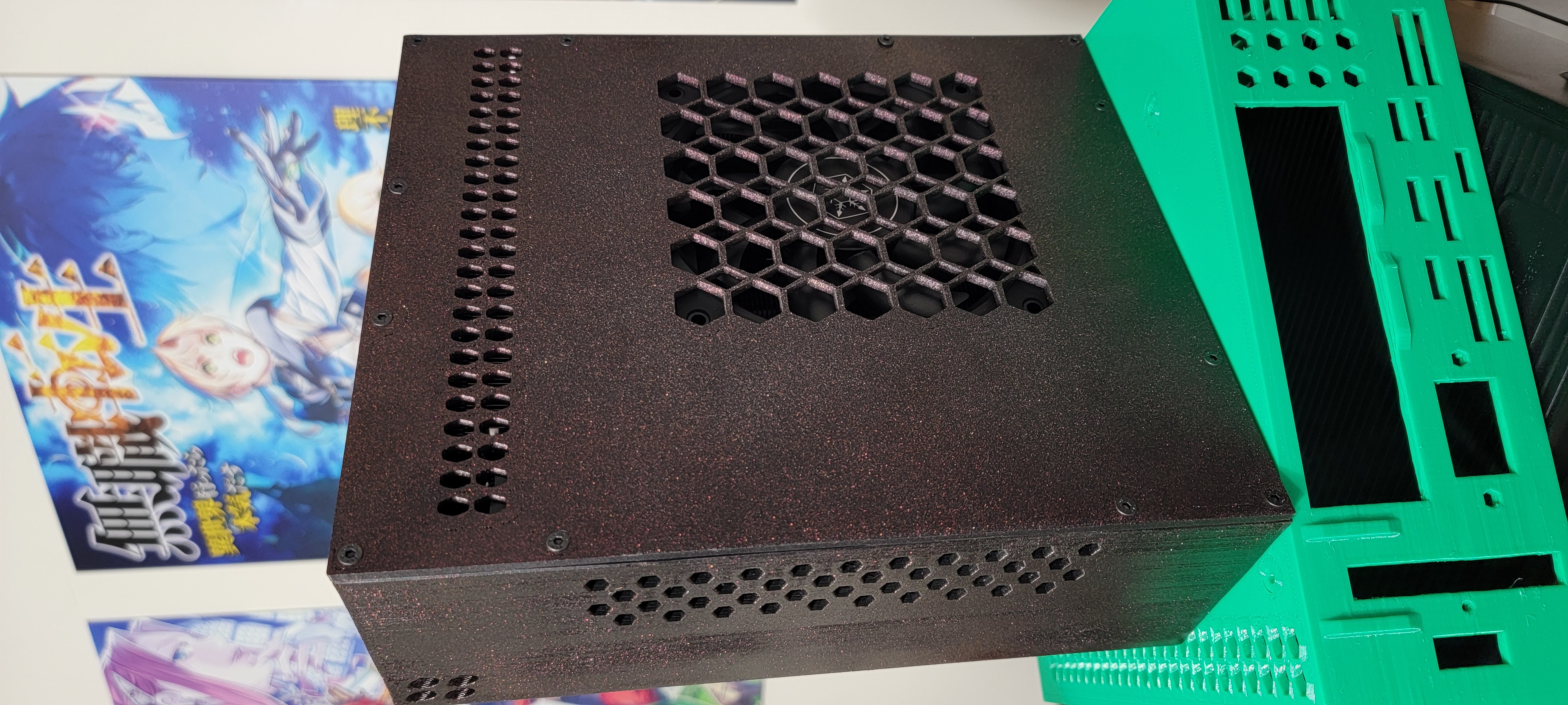 4.7 Liter ITX ASUS 4060 LP, Asrock B650i Case 500W HDPLEX