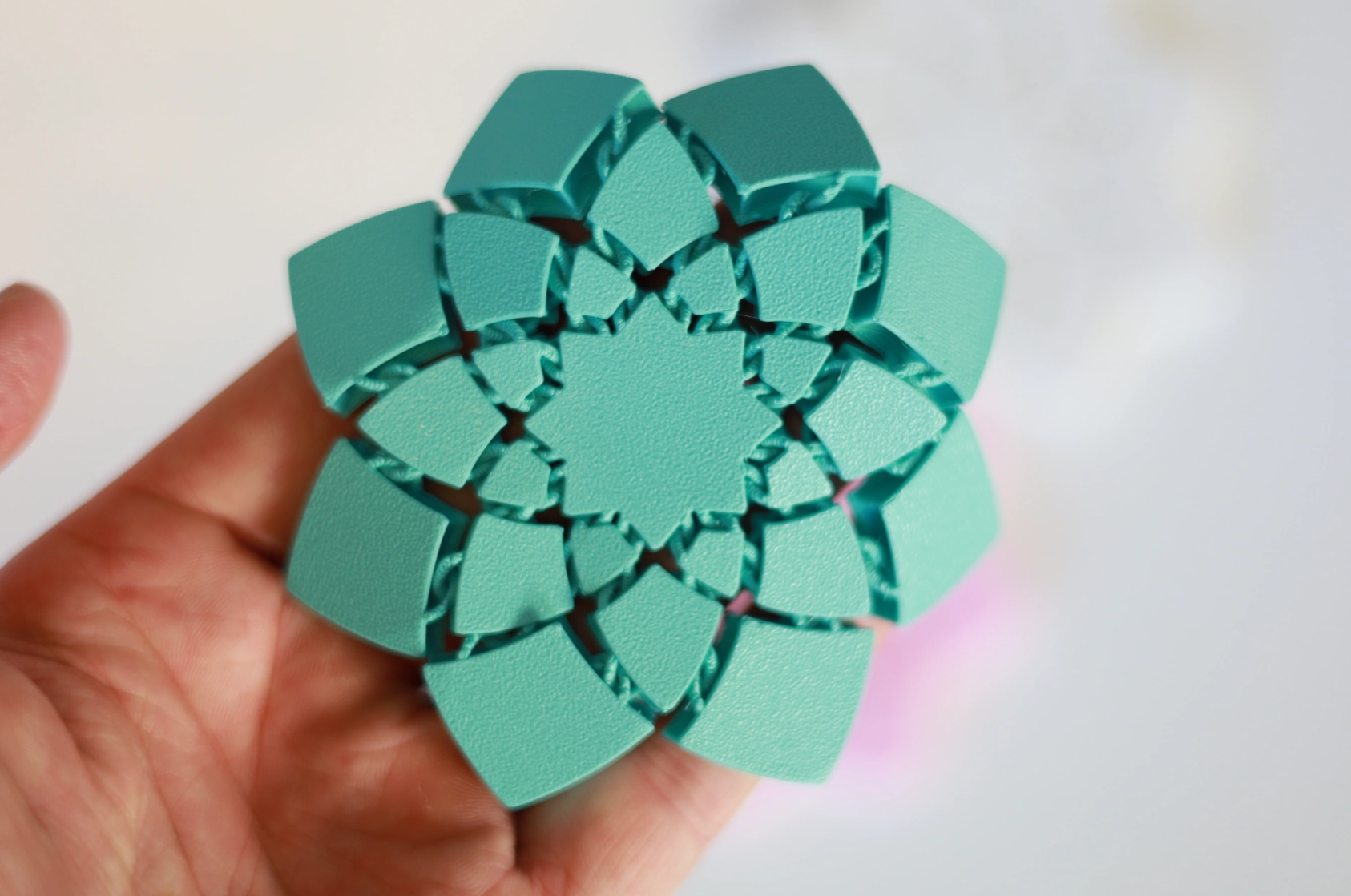 Articulating flower coaster by theginypig download free stl model