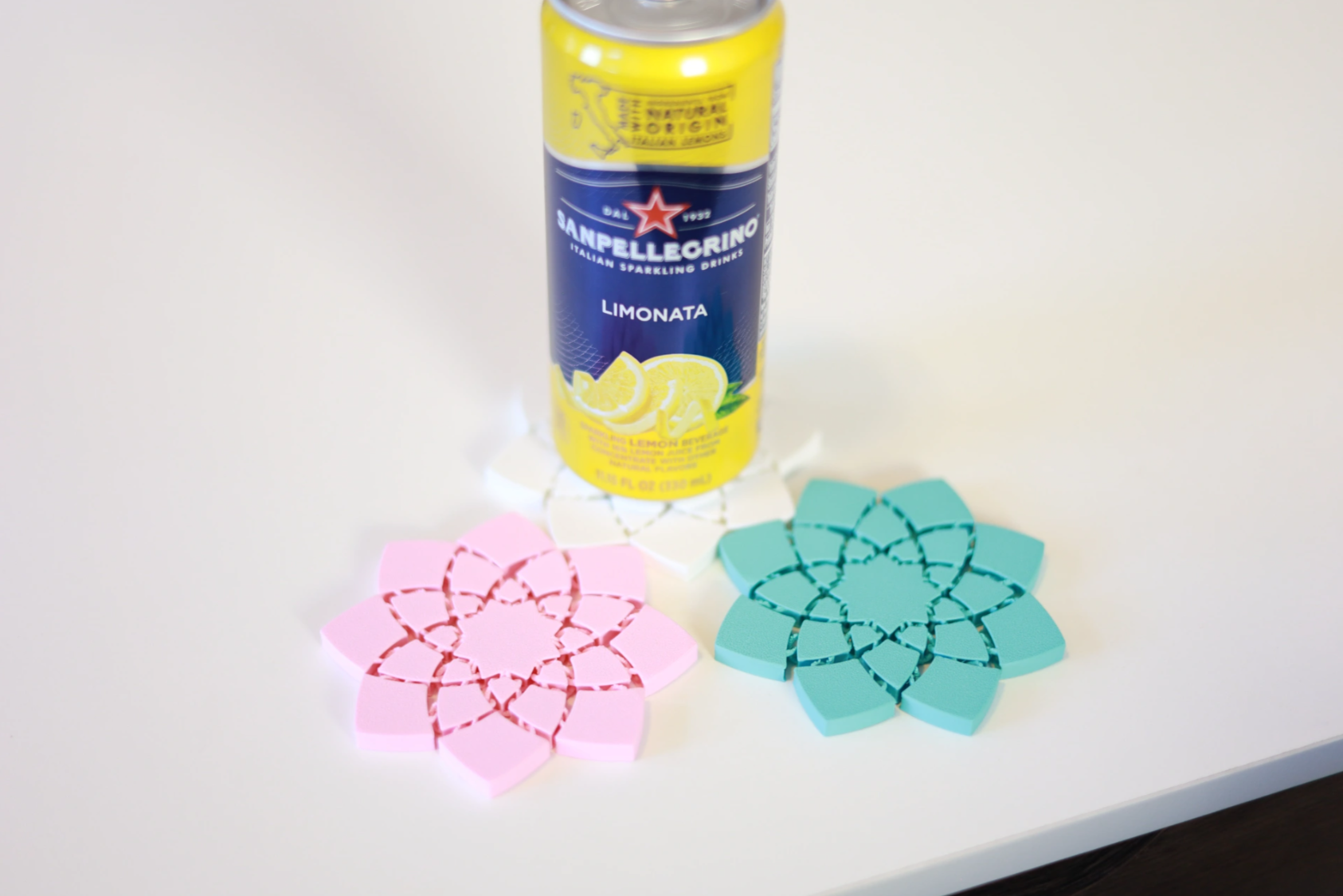 Miniatura 2 do modelo 3D ARTICULATING FLOWER COASTER!