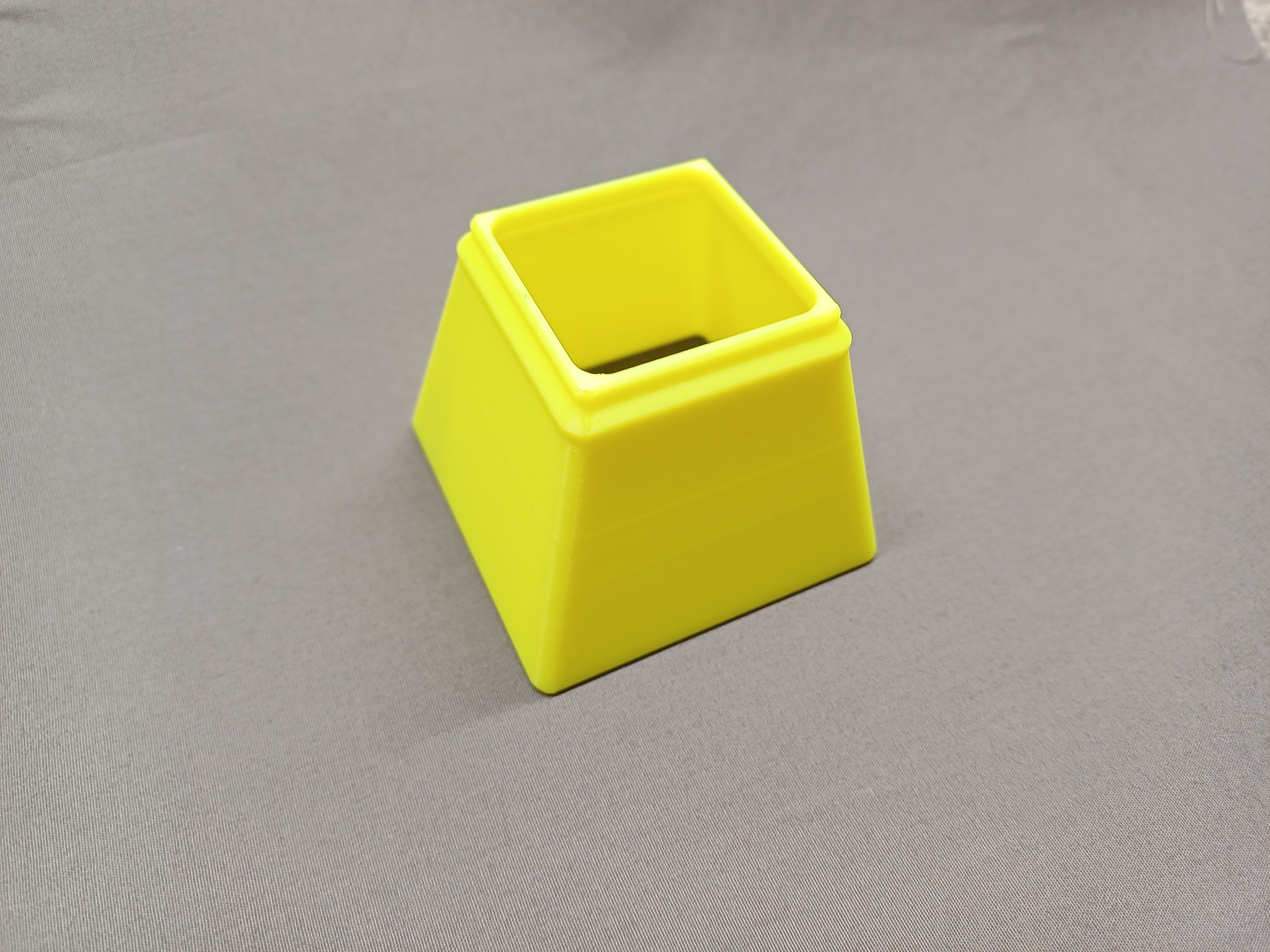 Miniatura 4 do modelo 3D Gridfinity 1x1 Funnel