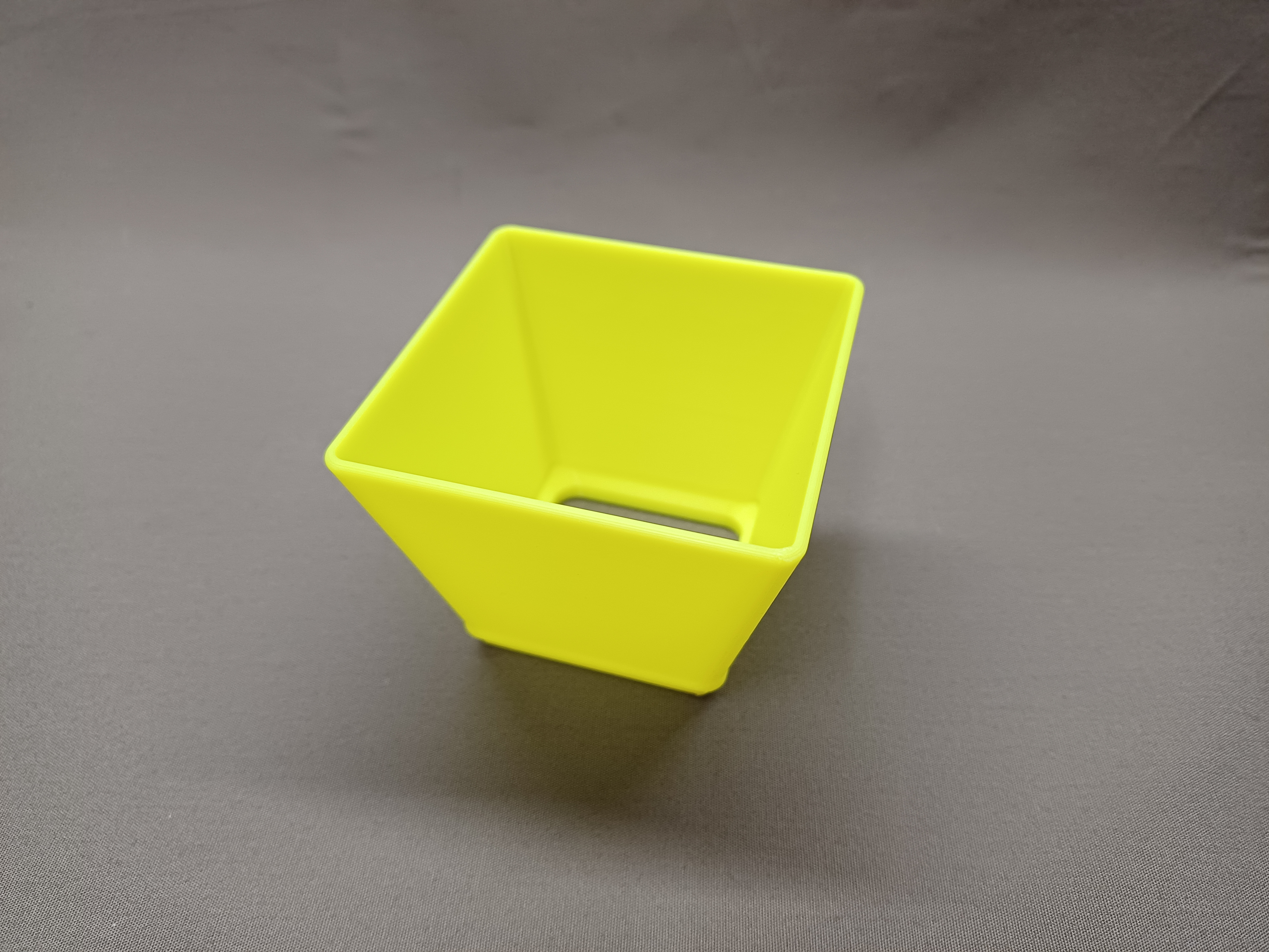 Miniatura 2 do modelo 3D Gridfinity 1x1 Funnel
