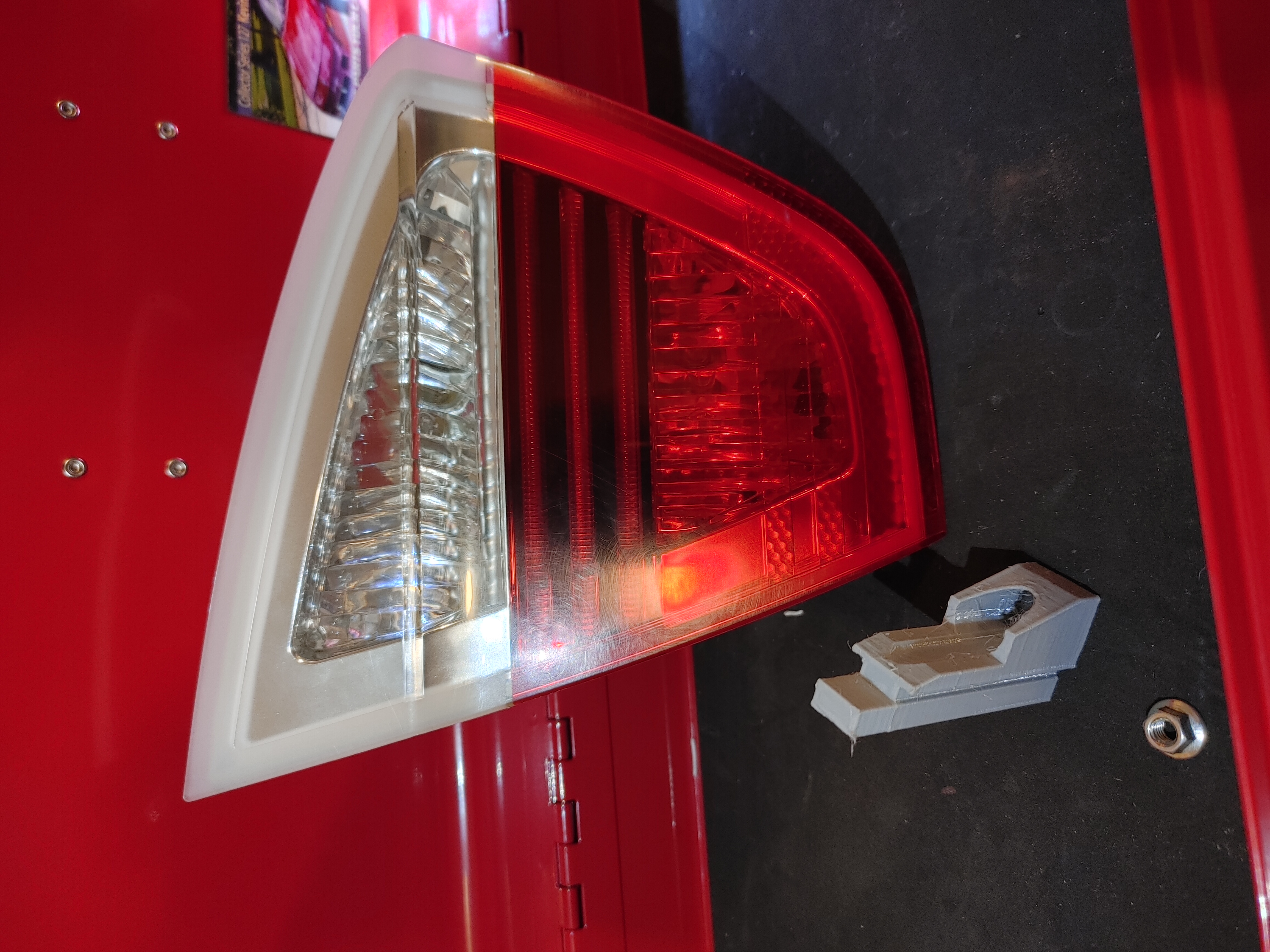 BMW E90 Rear Lamp Pin