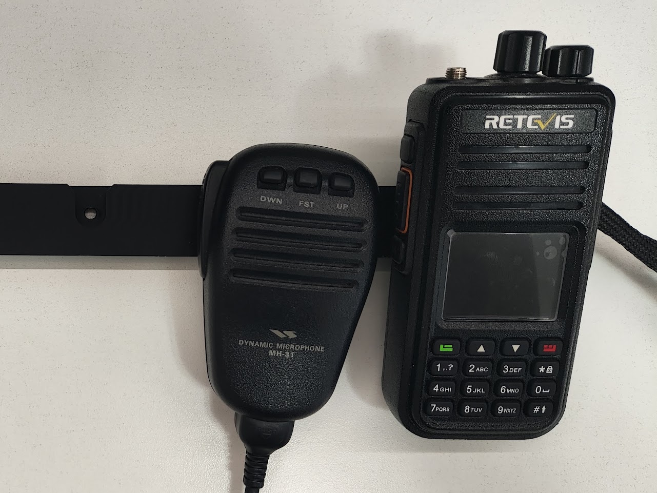 Ham radio mic (PTT) support / wall mount