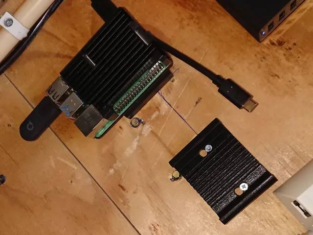 Raspberry Pi wall bracket